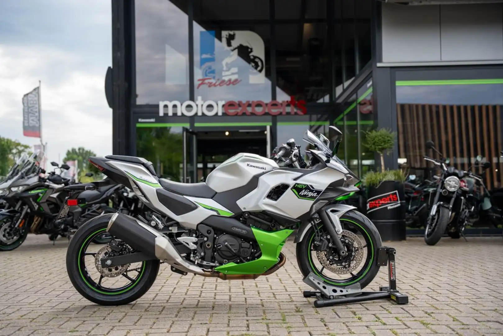 Kawasaki Ninja 7 Hybrid - 1