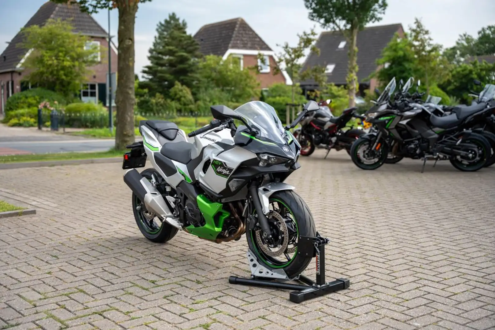 Kawasaki Ninja 7 Hybrid - 2