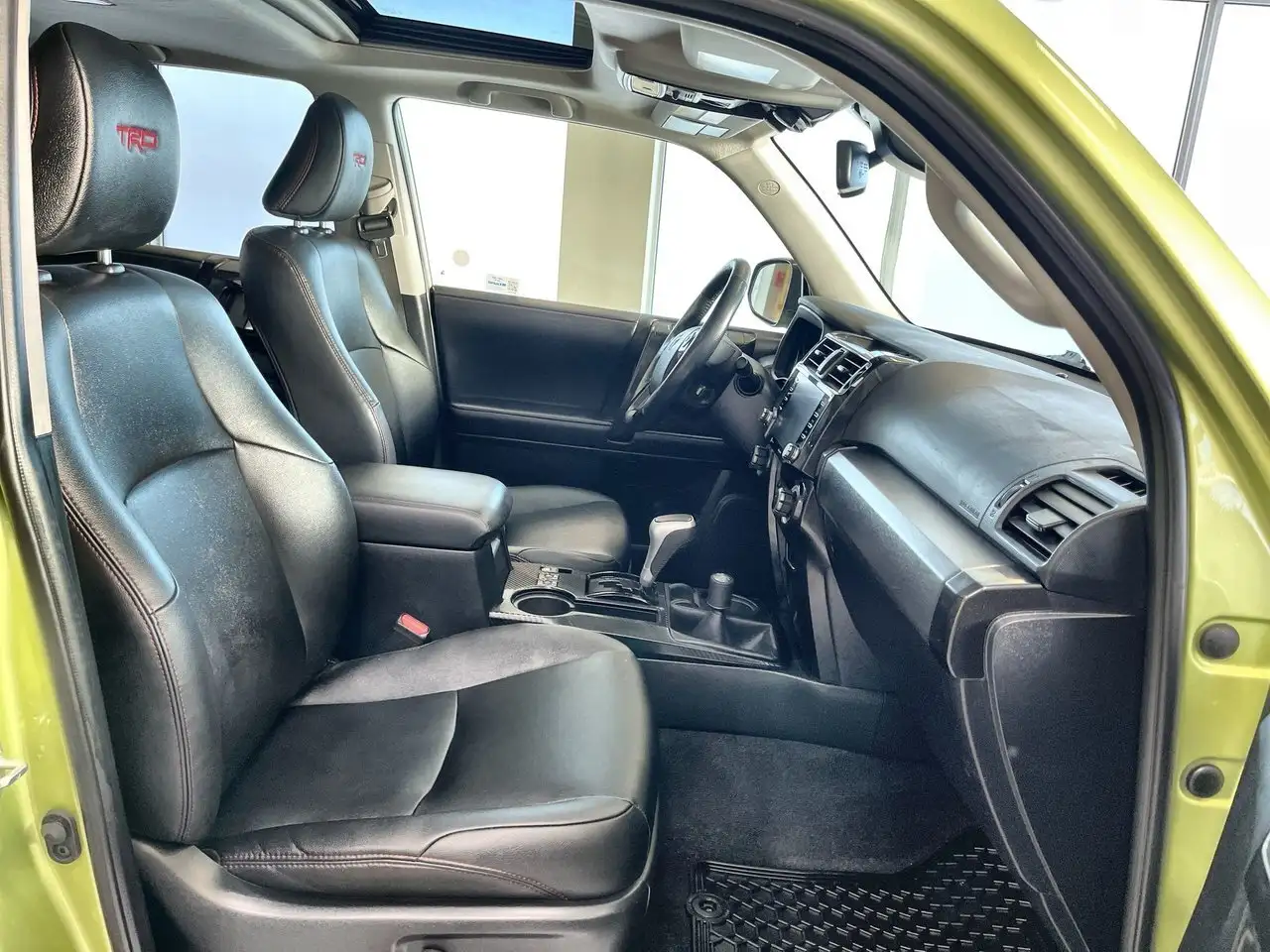 Toyota 4-Runner снимка Toyota 4-Runner
