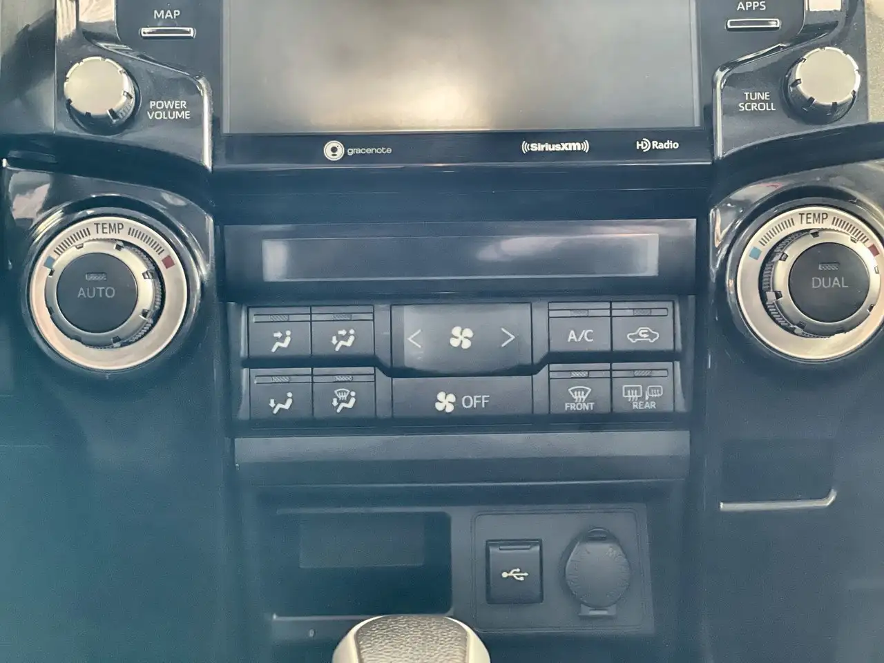 Toyota 4-Runner снимка Toyota 4-Runner