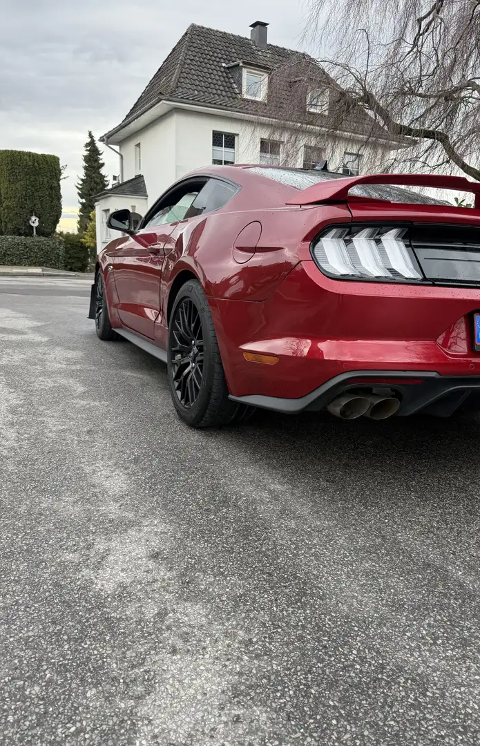 Ford Mustang GT Fastback - 2