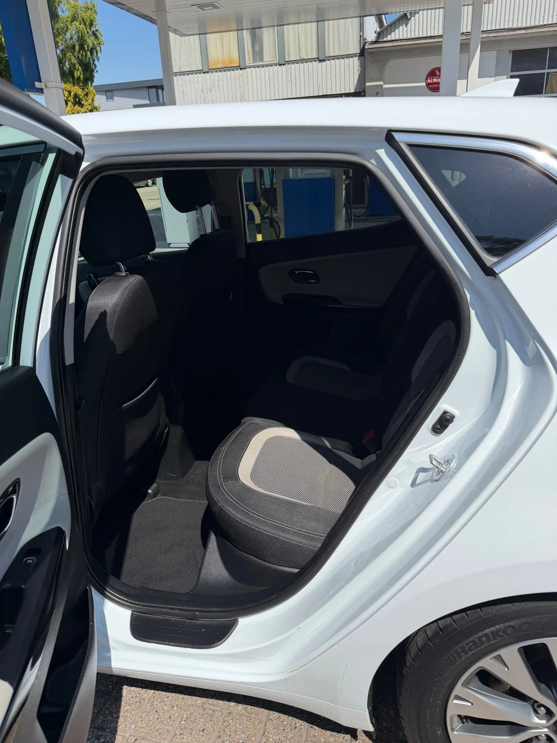 Kia Ceed / cee'd 1.6 CRDi Business DynamicLine — photo 9