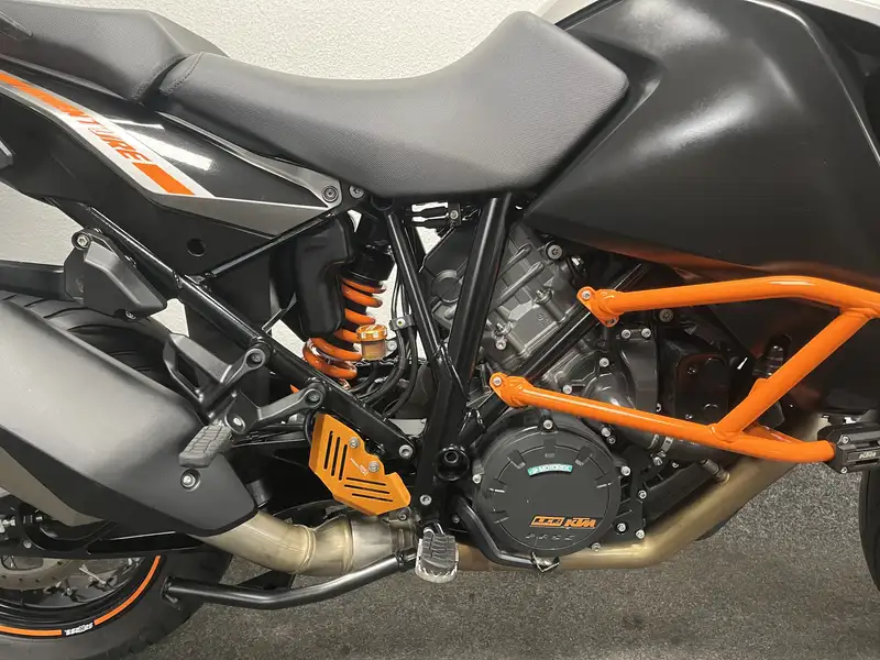 KTM 1190 Adventure - foto 6