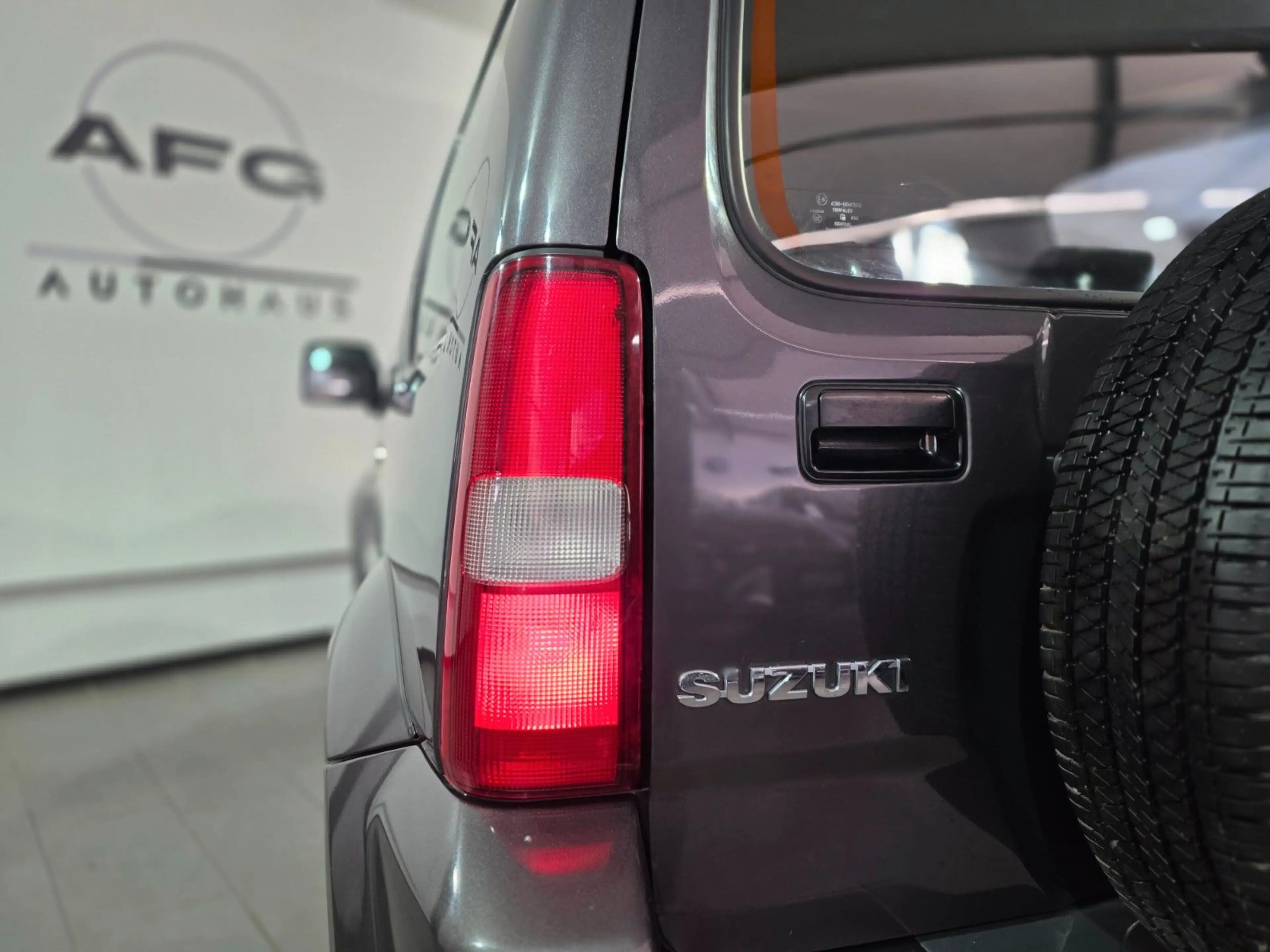 Suzuki Jimny Comfort Lim.*4X4*AHK*SHZ* — photo 10