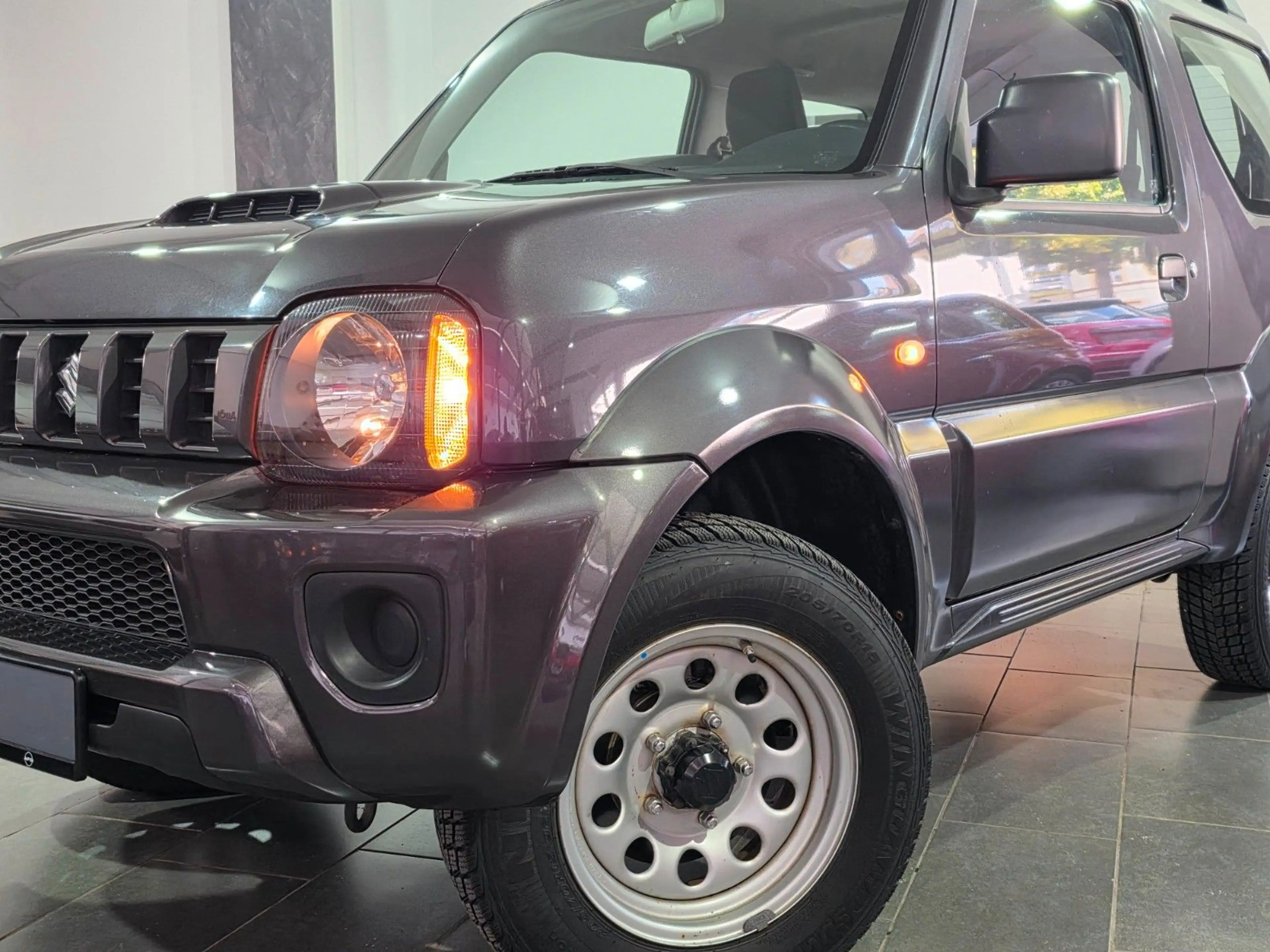 Suzuki Jimny Comfort Lim.*4X4*AHK*SHZ* — photo 9