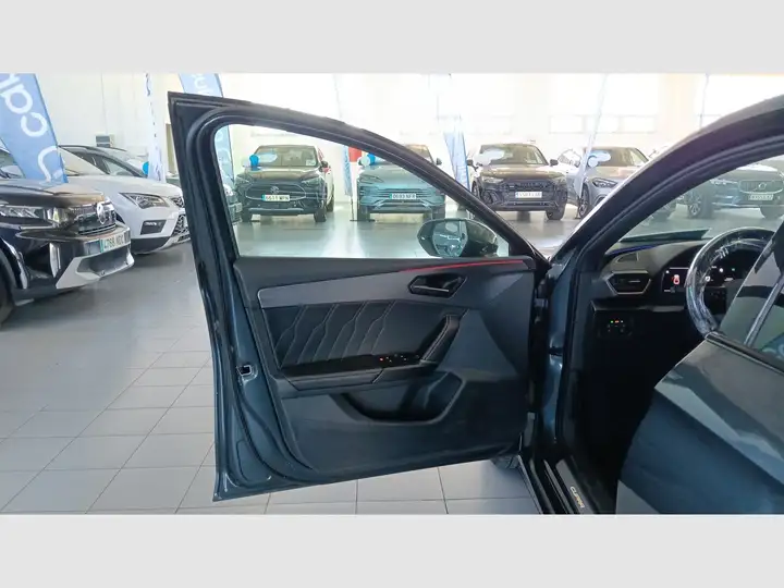 Cupra León 2024, foto 23