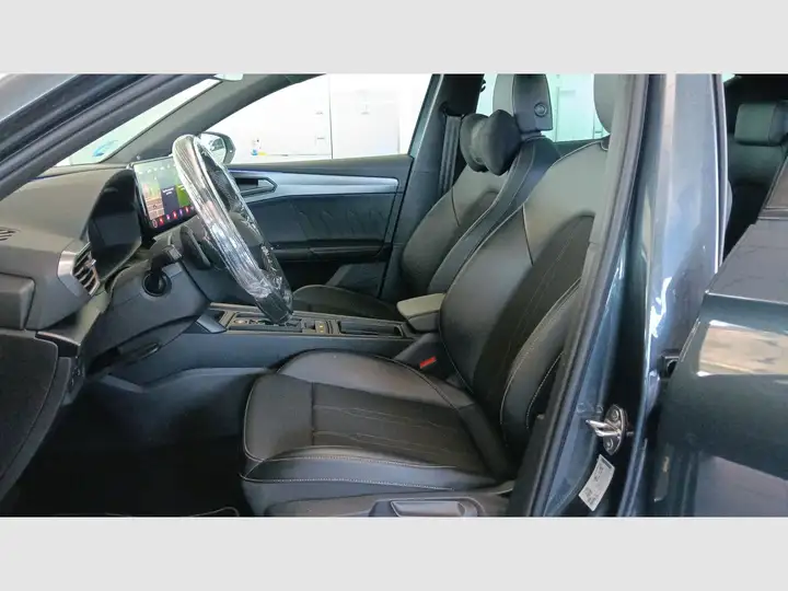 Cupra León 2024, foto 11