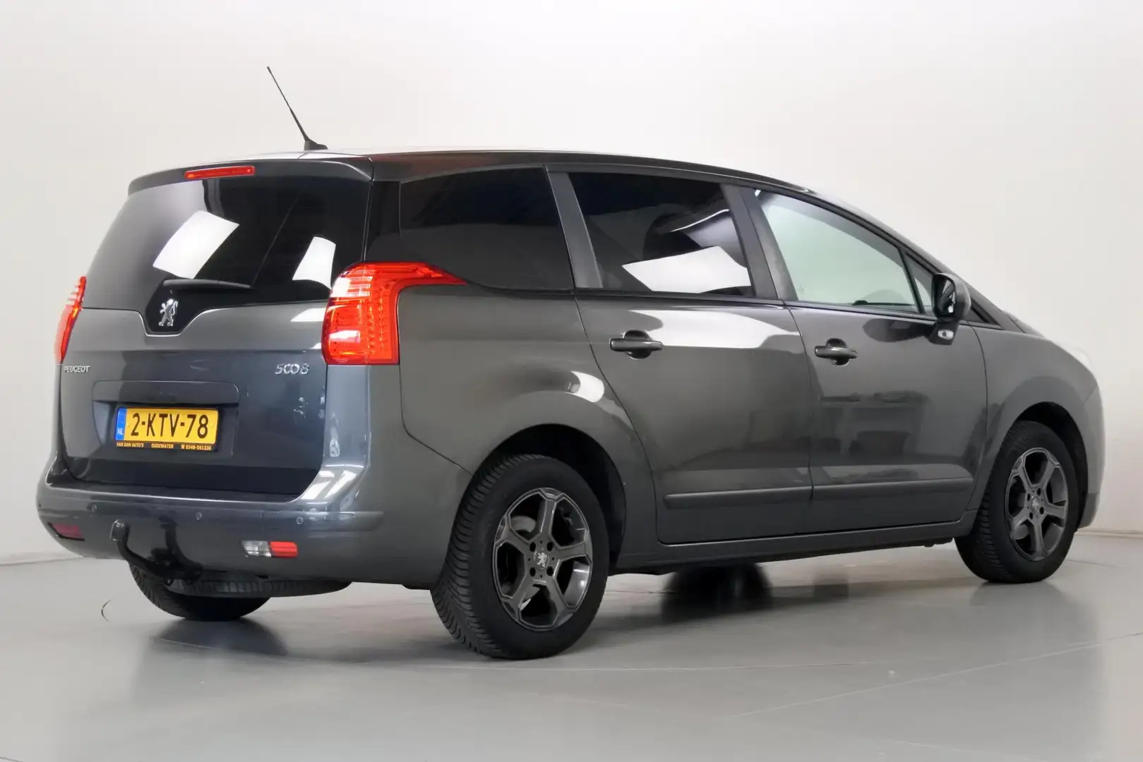 Peugeot 5008 1.6 VTi Access Trekhaak NAP Grijs - 2