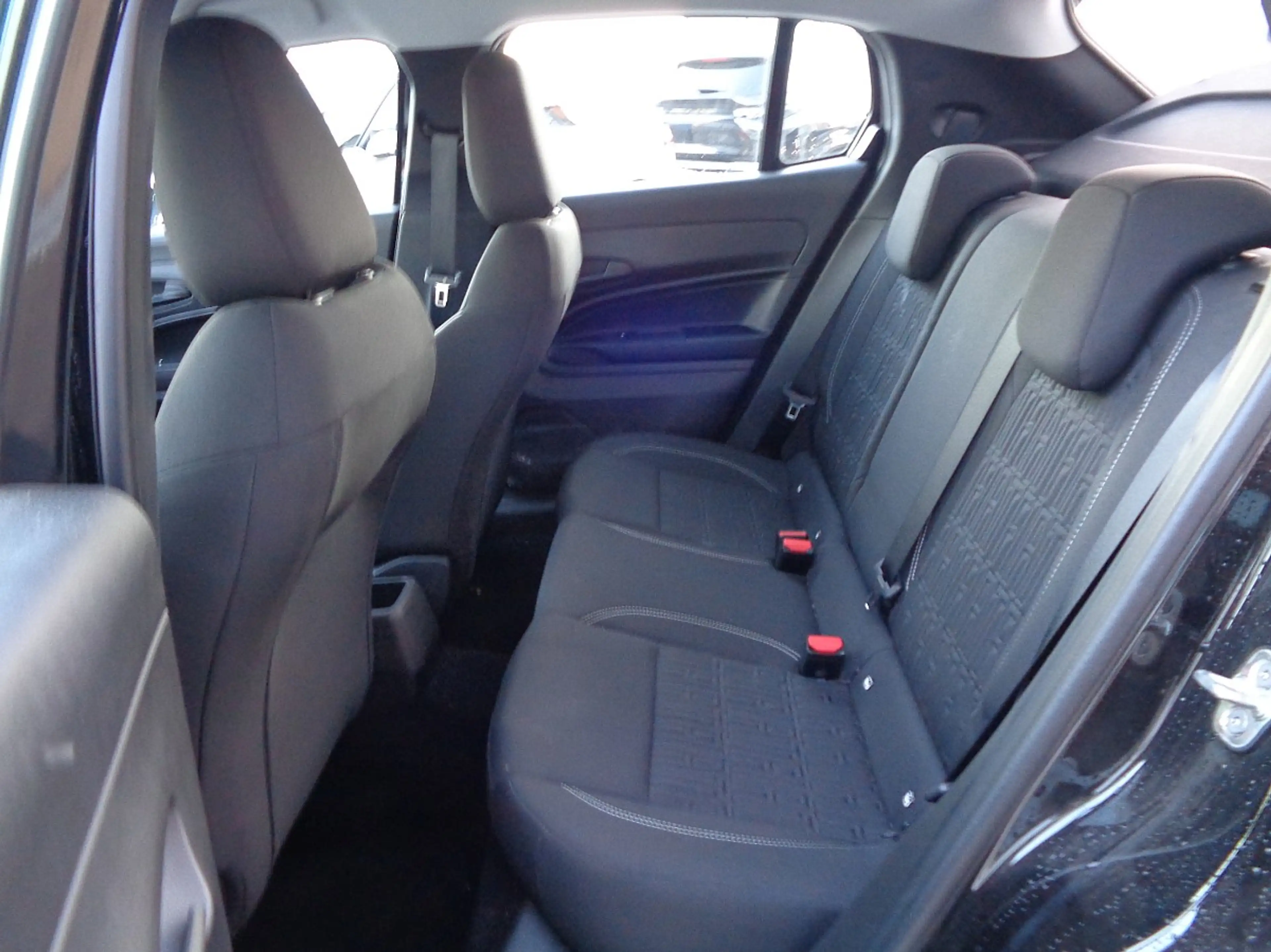 Fiat 600 Hybrid 100 6-Gang eDCT Mildhybrid Automatik Benzin — photo 6