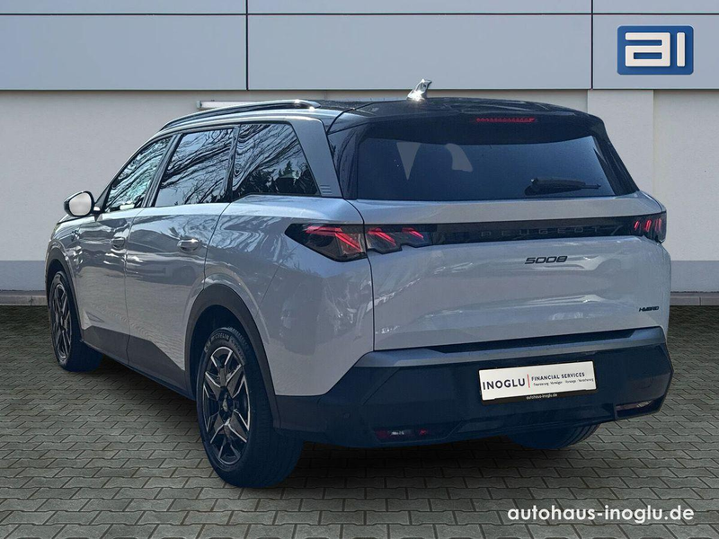 Peugeot 5008 GT Hybrid 145 e-DCS6 7-Si+Navi+Lenk/SHZ+R-Kam+ — photo 3