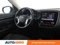 Mitsubishi Outlander PHEV 4WD Aut. *SHZ*CAM*PDC* Schwarz - thumbnail 13