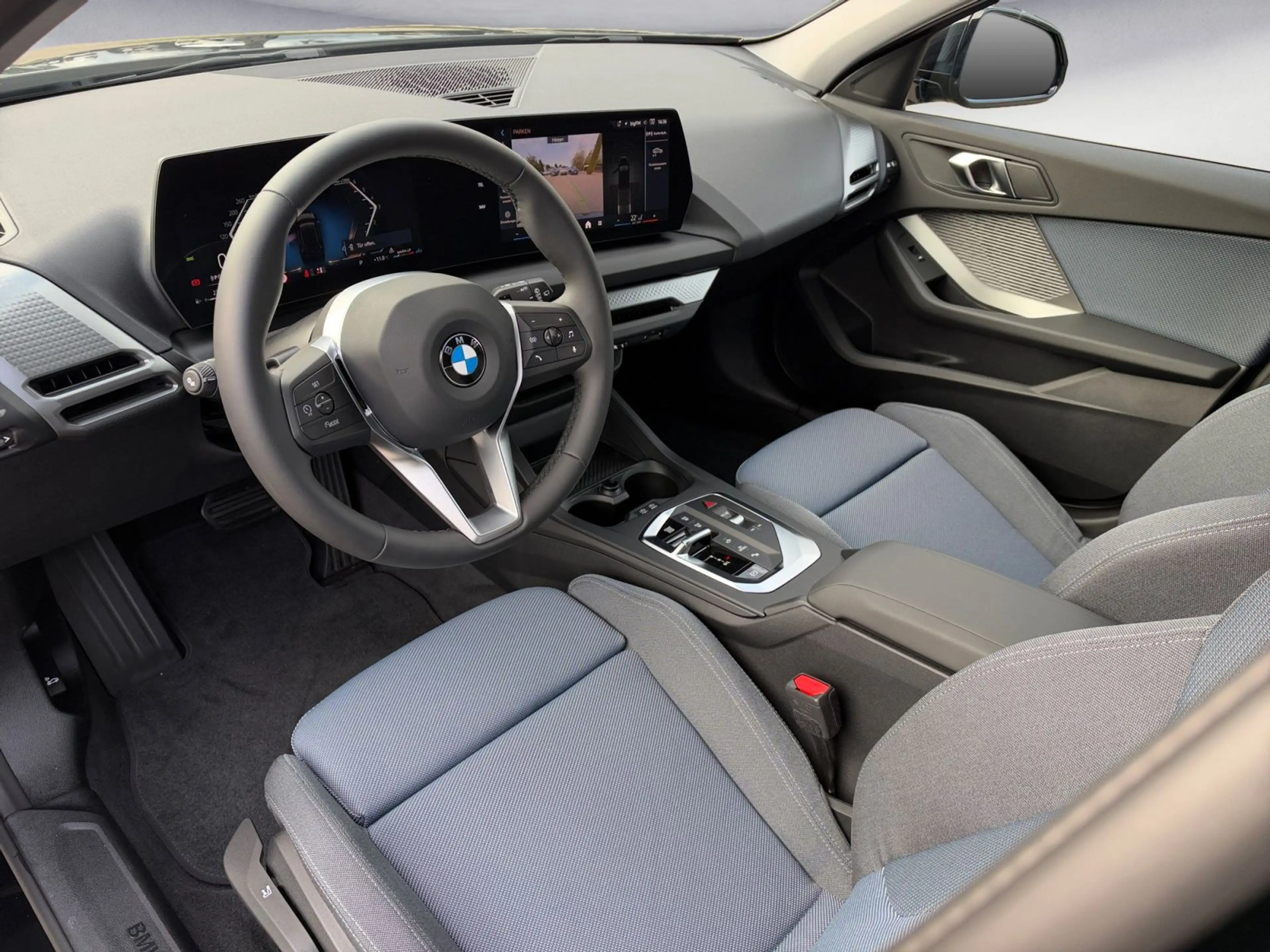BMW 118 d M Sport Design Navi Klima PDC Kamera Sports — photo 11