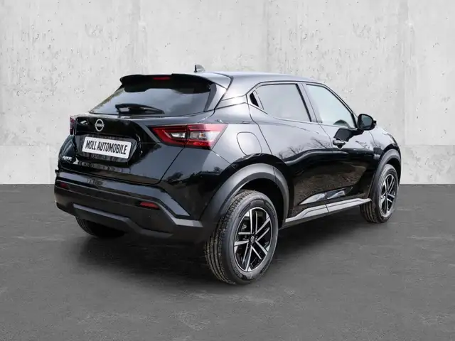 Nissan Juke view 2