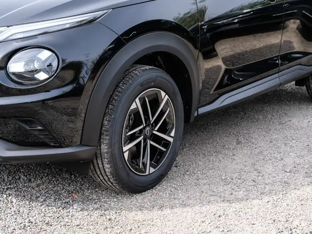 Nissan Juke view 3