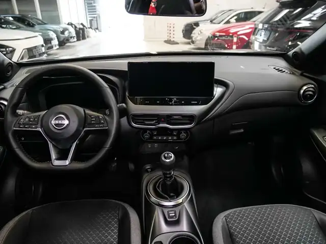 Nissan Juke view 11