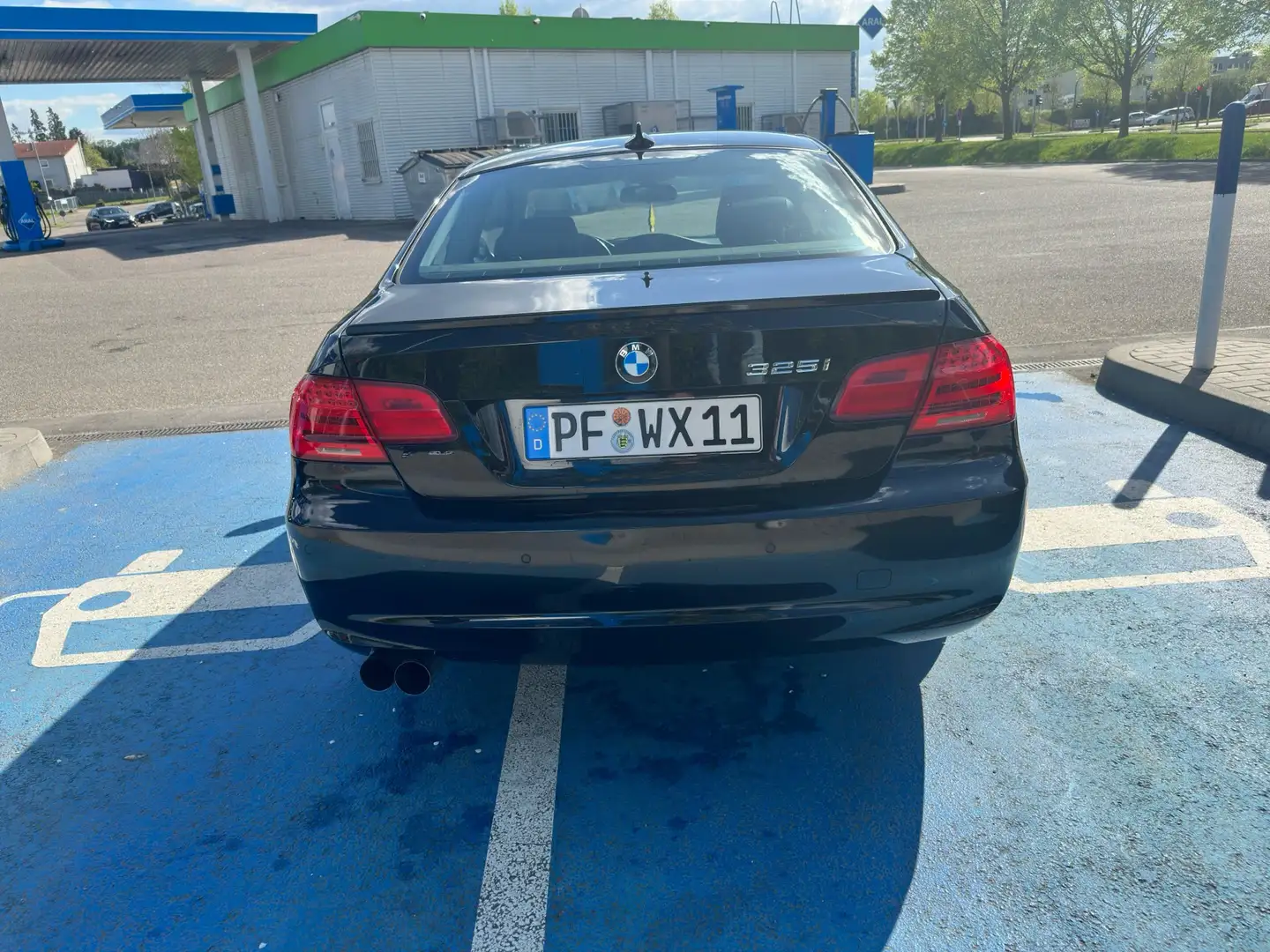 BMW 325 325i Coupe Aut. - Scheckheftgepflegt - Sportanlage Negro - 2