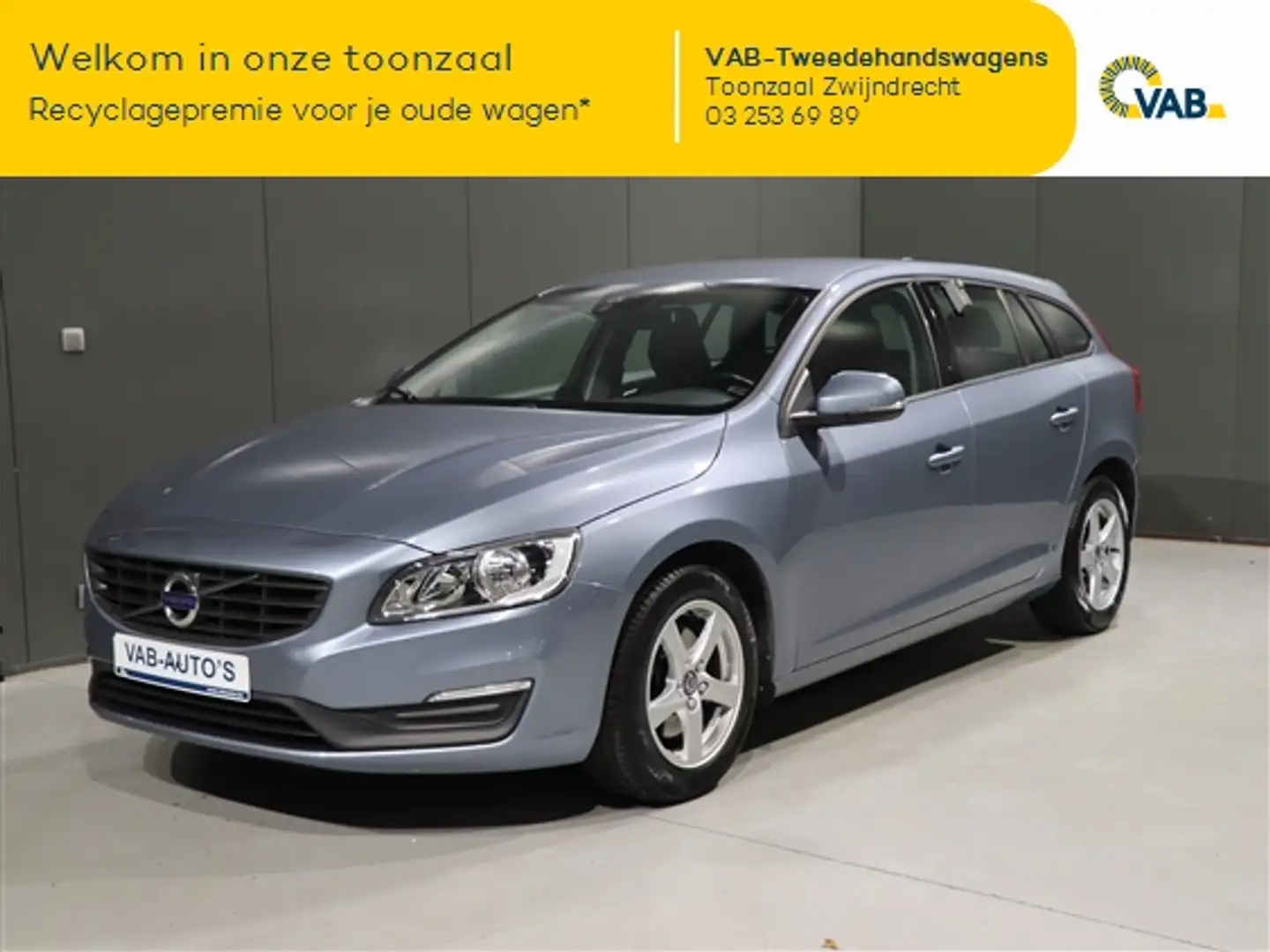Volvo V60 T2 kinetic GEARTRONIC Blauw - 1
