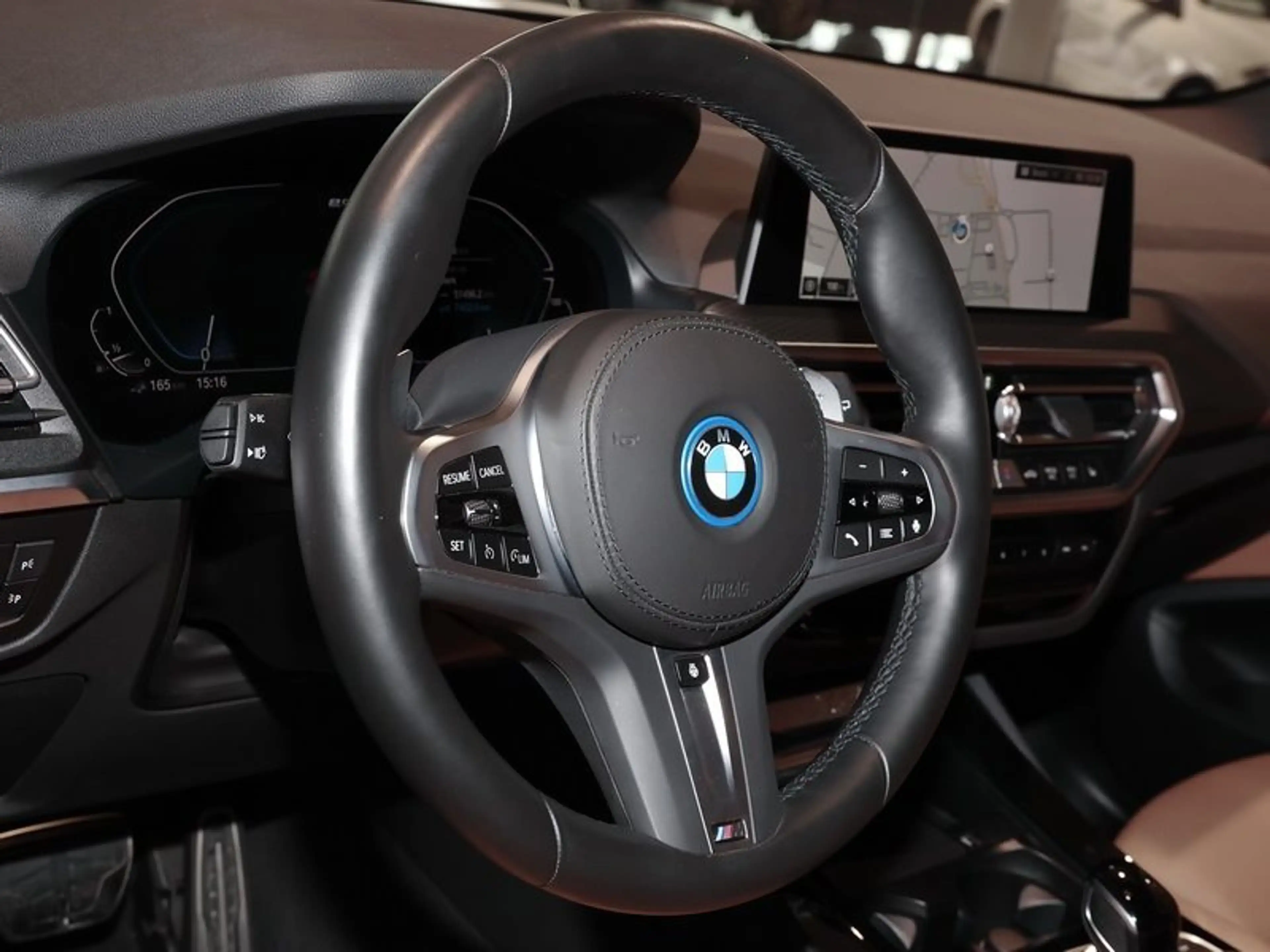BMW X3 xDrive30e — photo 8