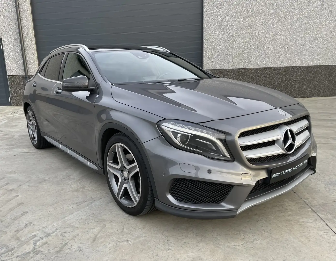 Mercedes-Benz GLA 220 CDI 4-Matic AMG Gris - 1