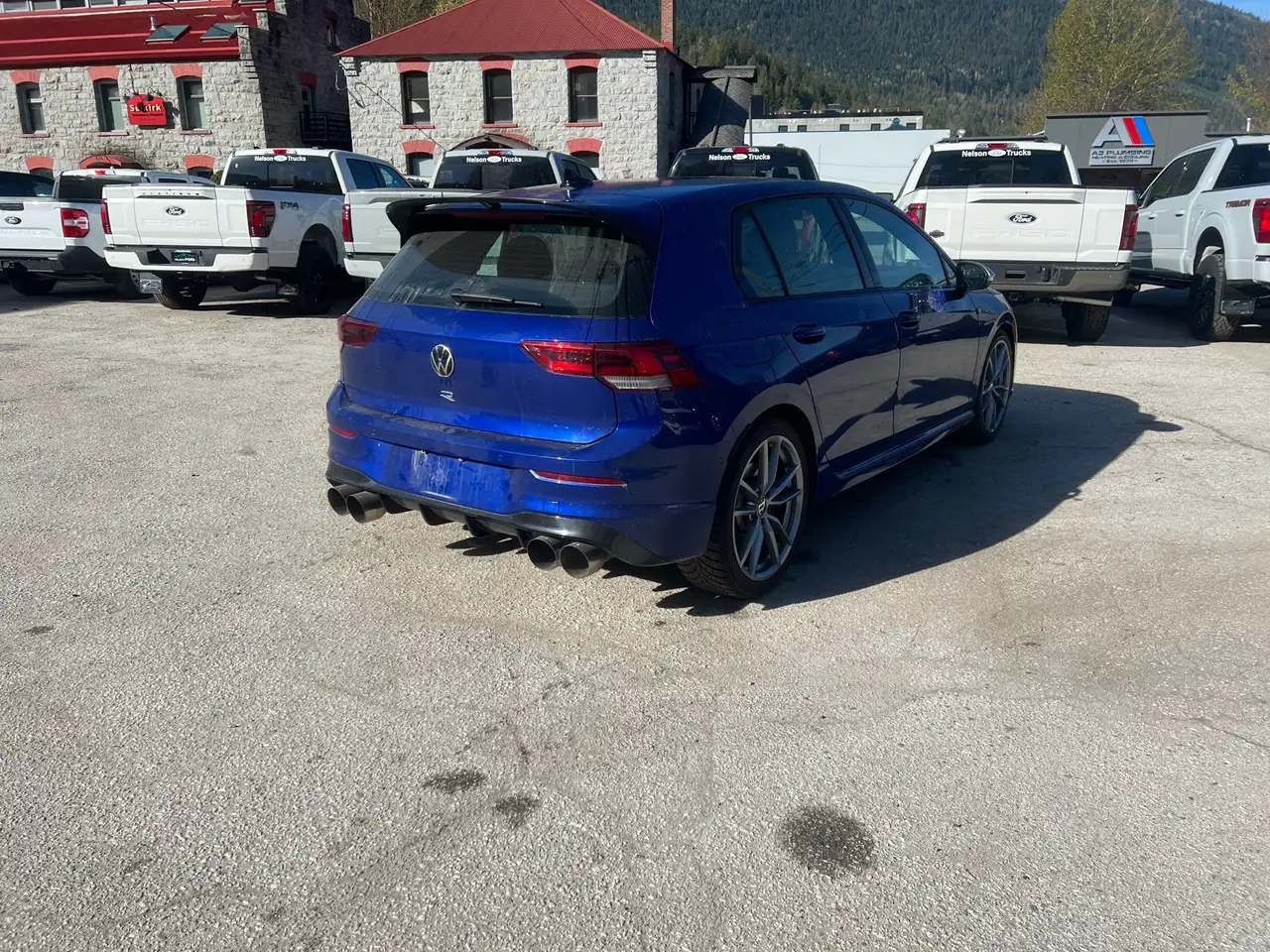 Volkswagen Golf R снимка Volkswagen Golf R