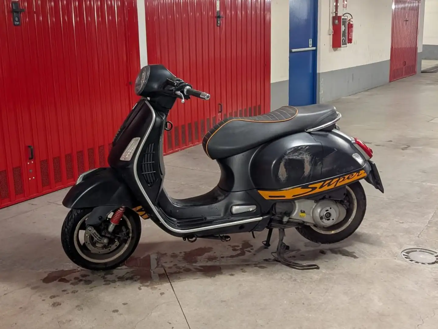 Vespa GTS Super Sport 300 Nero - 1