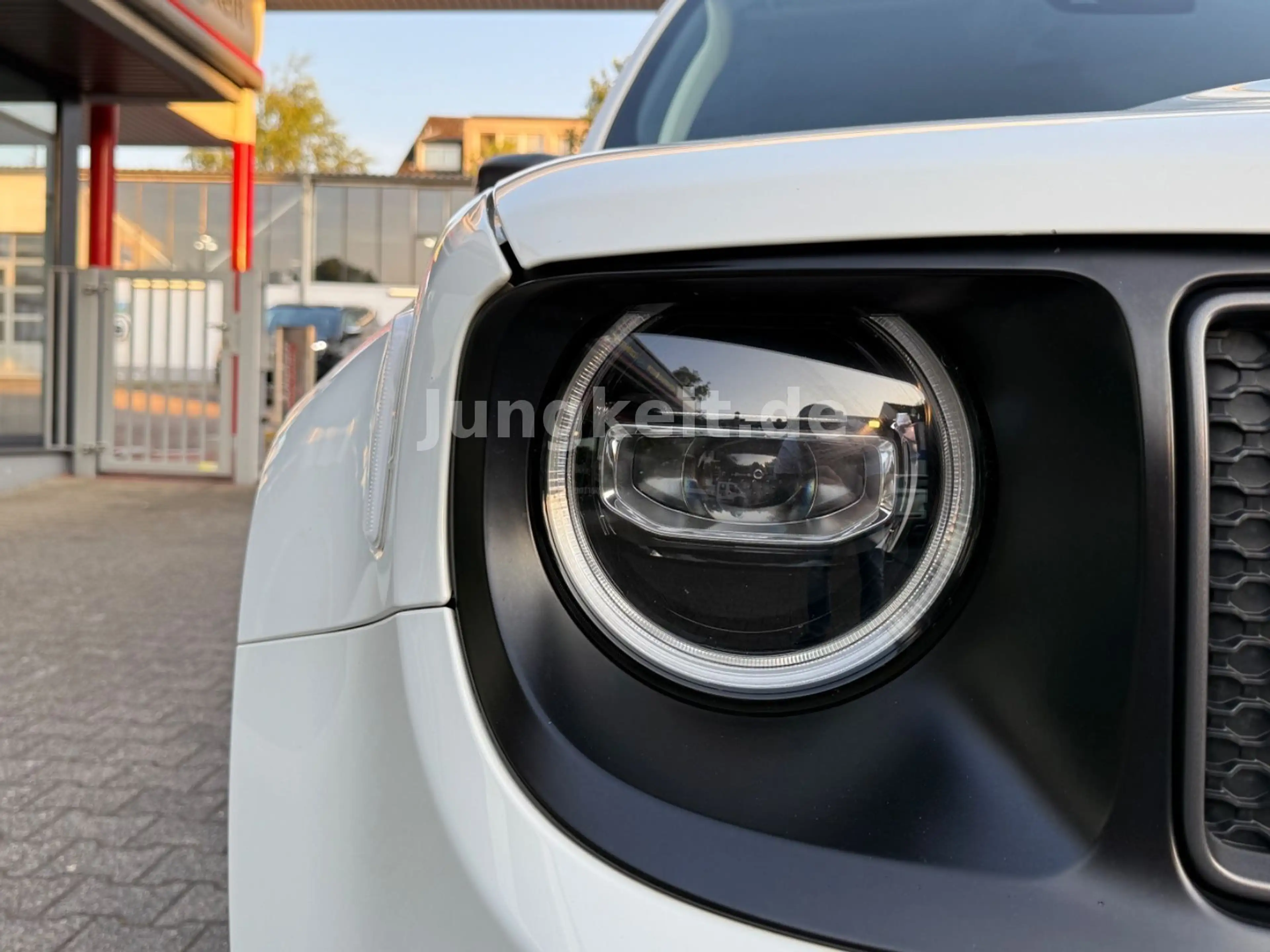 Jeep Renegade Trailhawk 4WD *Automatik*R-Kamera* — photo 11