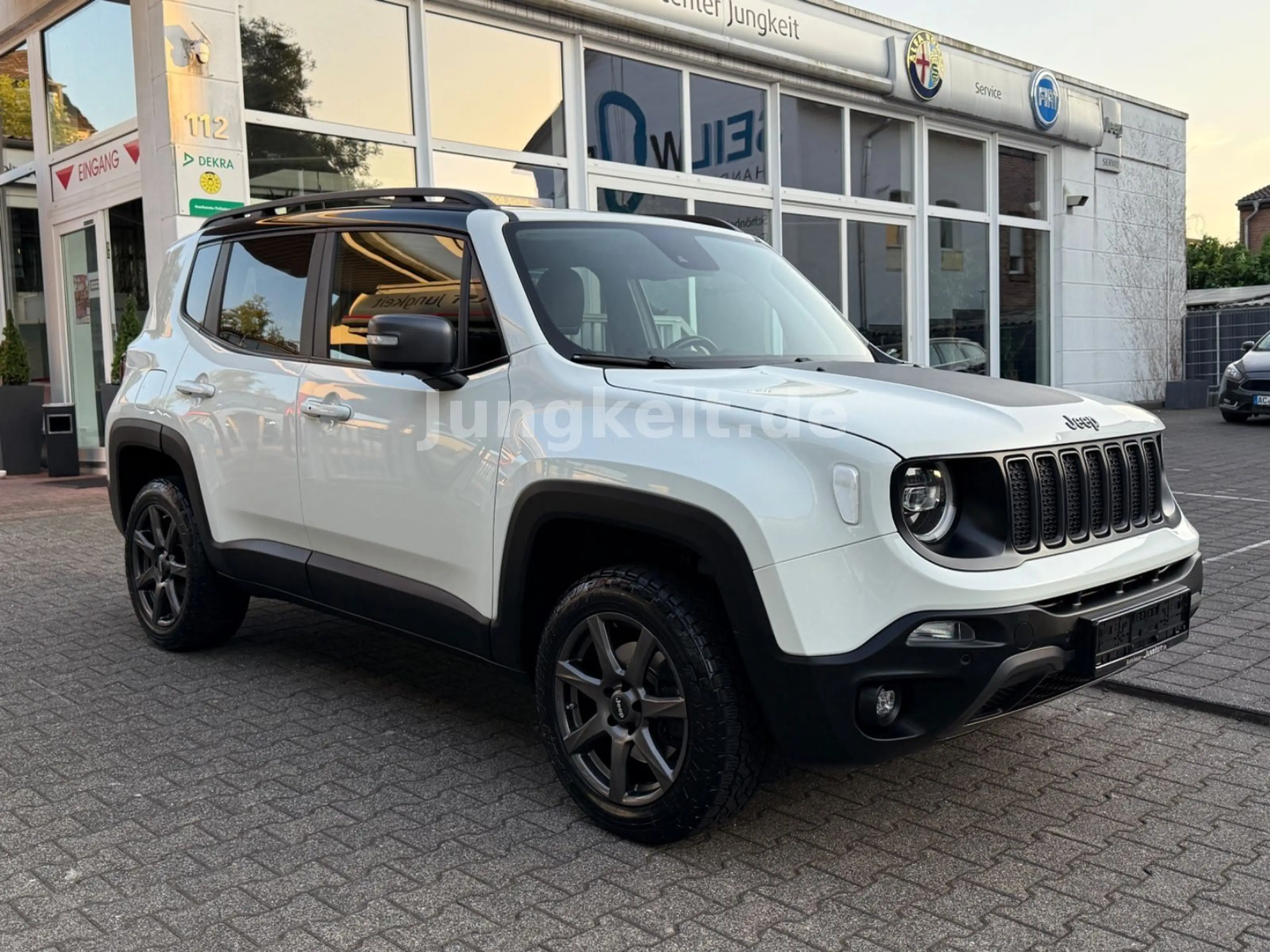 Jeep Renegade Trailhawk 4WD *Automatik*R-Kamera* — photo 4