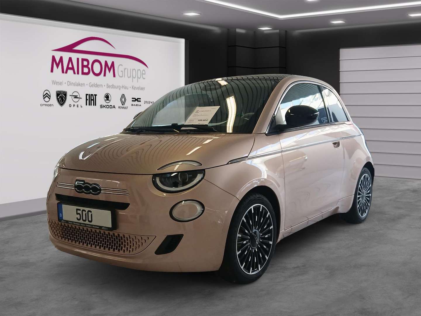 Fiat 500 nuo 402 €/ mėn Benzinas/Elektra 2026m. Sedanas Mechaninė