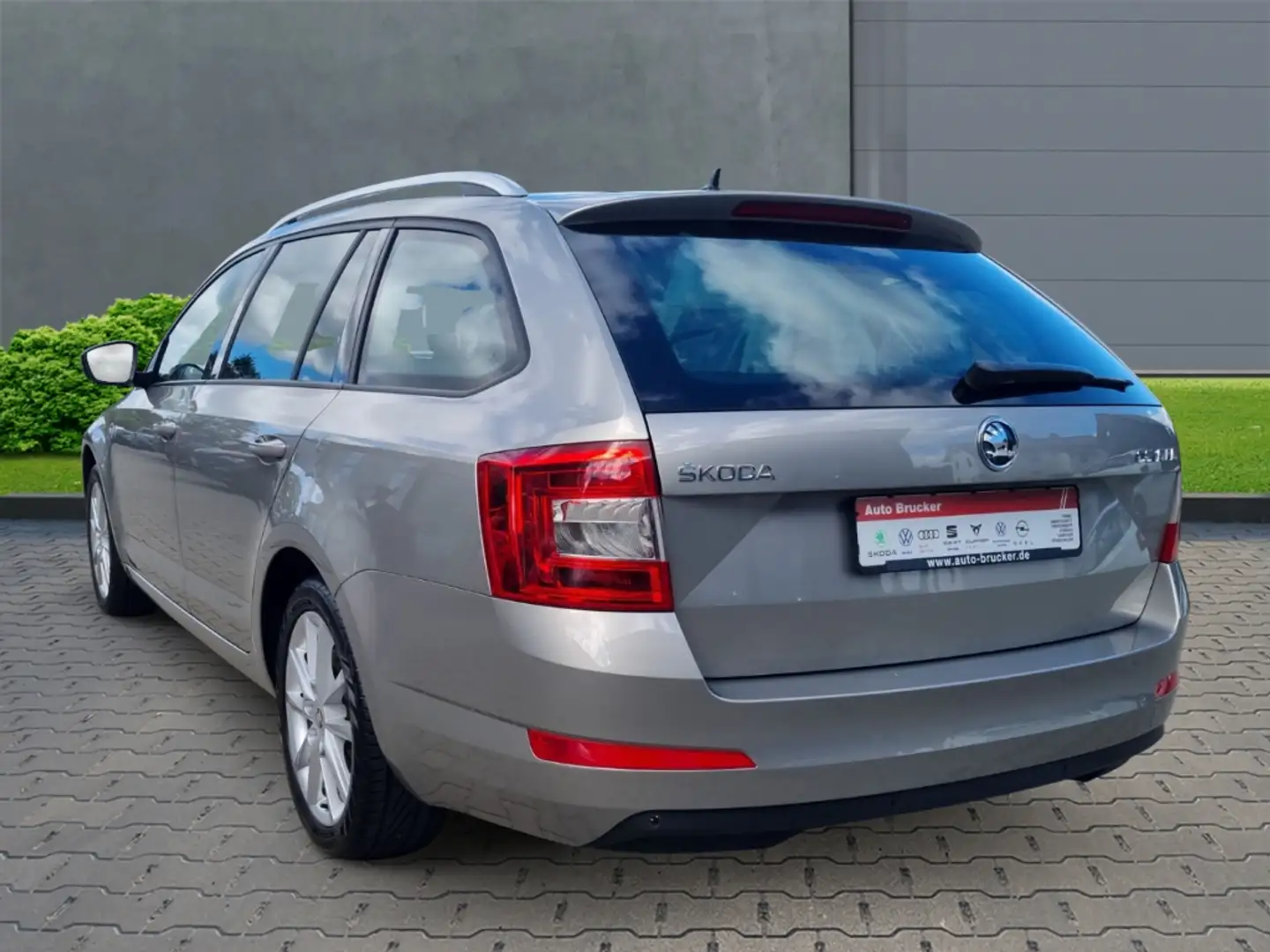 Skoda Octavia Combi Joy 1.4 TSI Bi-Xenon Kurvenlicht 2-Zonen-Kli Beige - 2