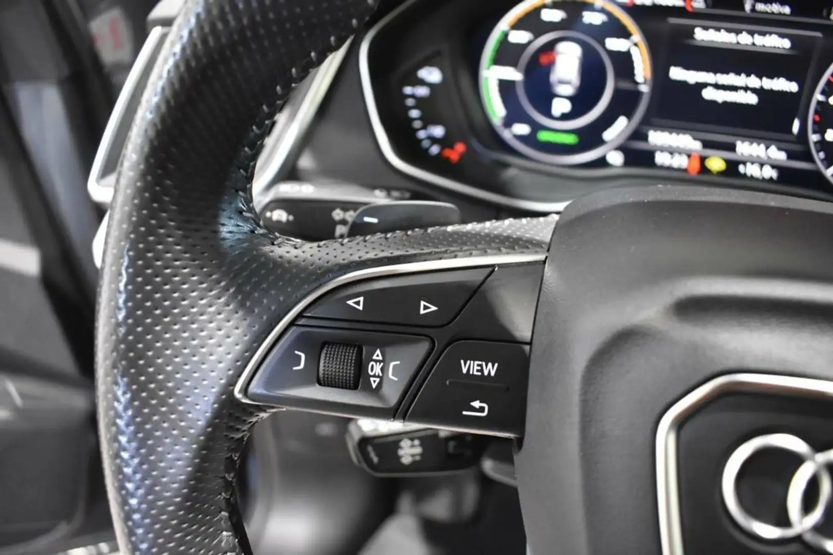 Audi Q3 SLINE 55 TFSIE QUATTRO 367 CV STRONIC Gris - 2