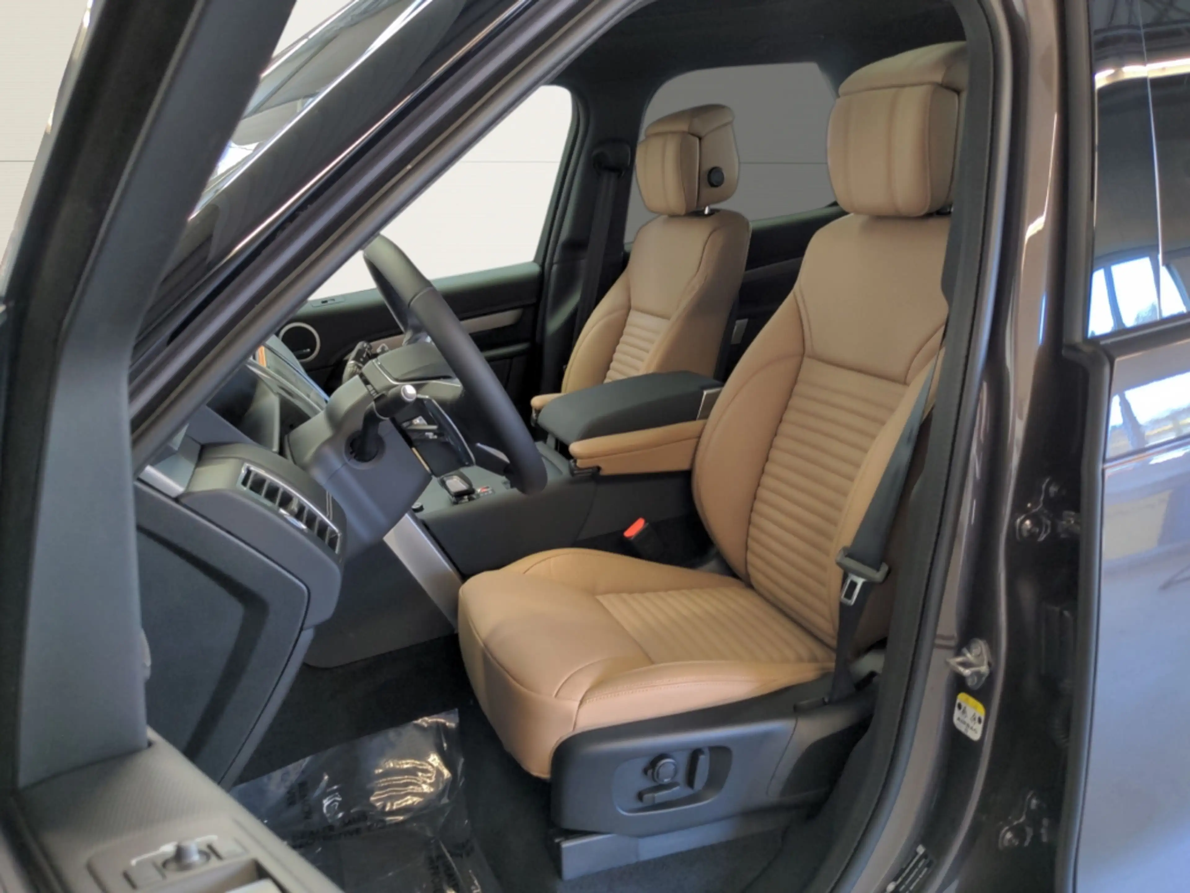 Land Rover Discovery D250 Dynamic HSE+ACC+Pano+St.Hzg.+7-Sitzer — photo 9