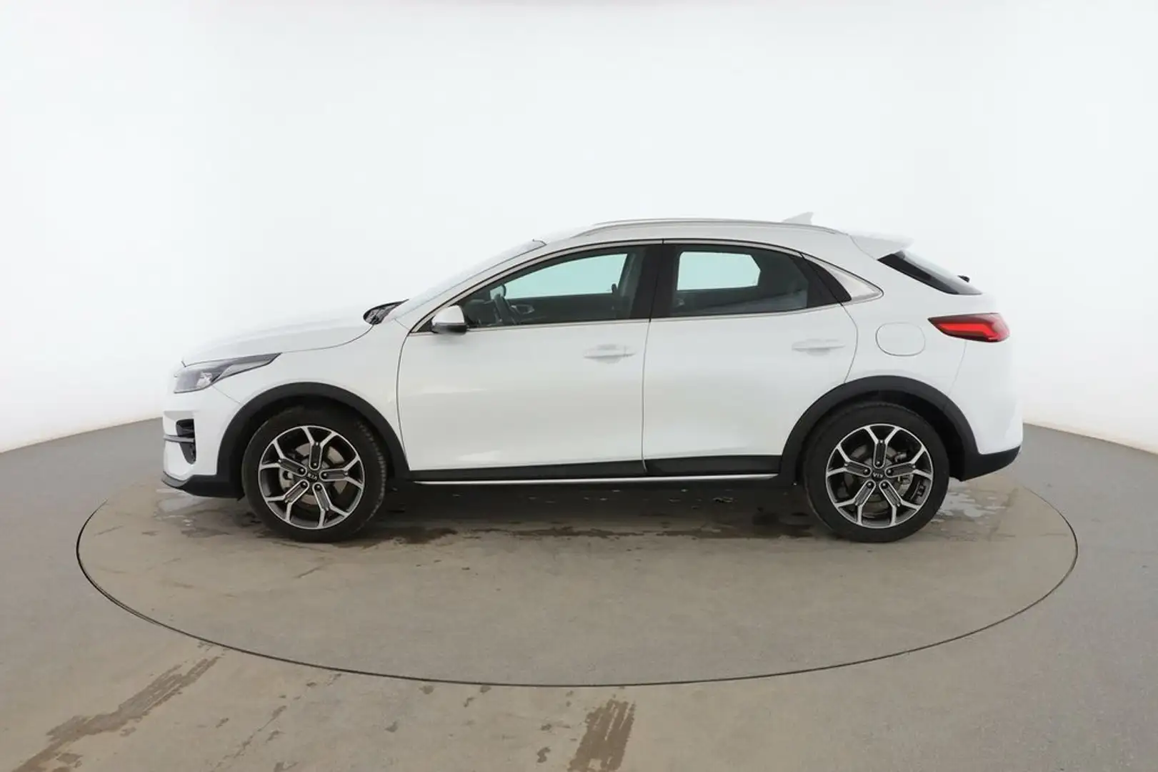Kia XCeed 1.5 TGDI Mild-Hybrid Tech Blanco - 2