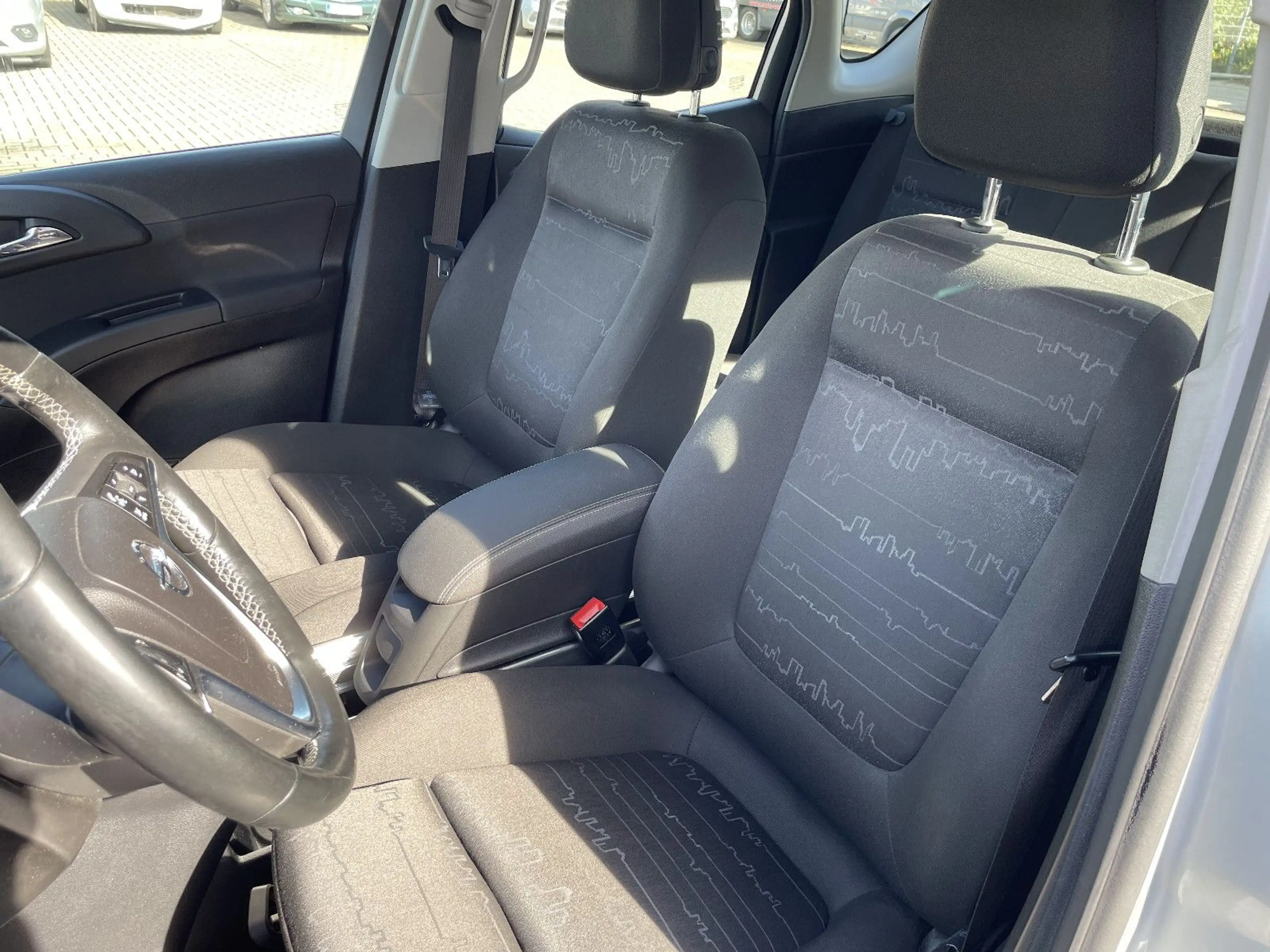 Opel Meriva B Edition Lenkradheizung Automatik — photo 9