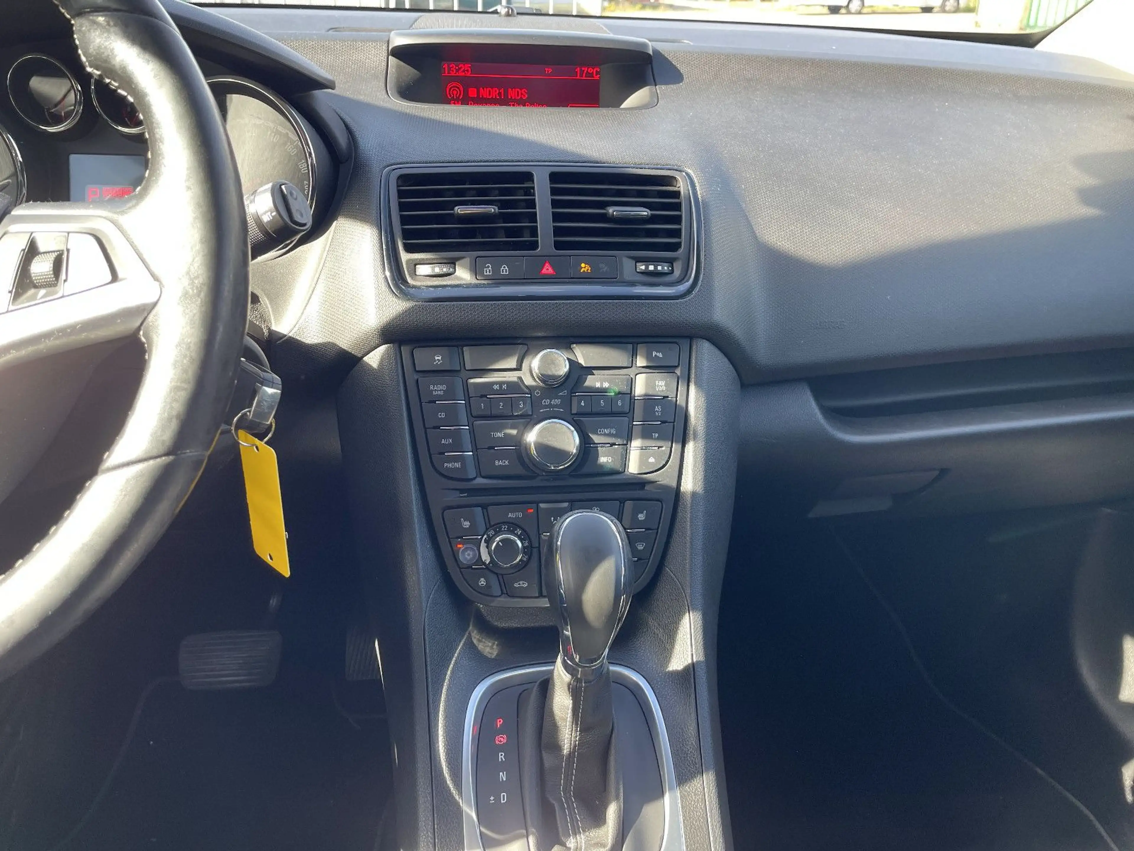 Opel Meriva B Edition Lenkradheizung Automatik — photo 13