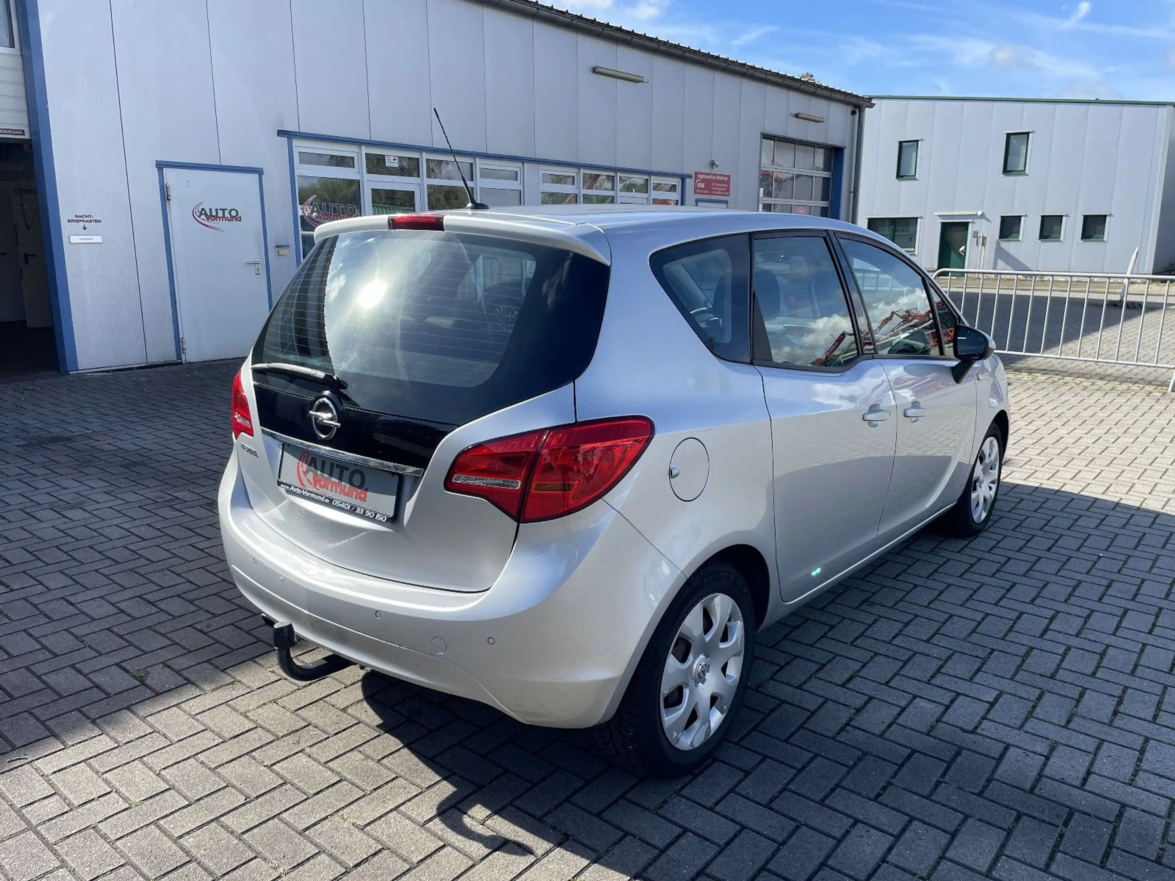 Opel Meriva B Edition Lenkradheizung Automatik — photo 5