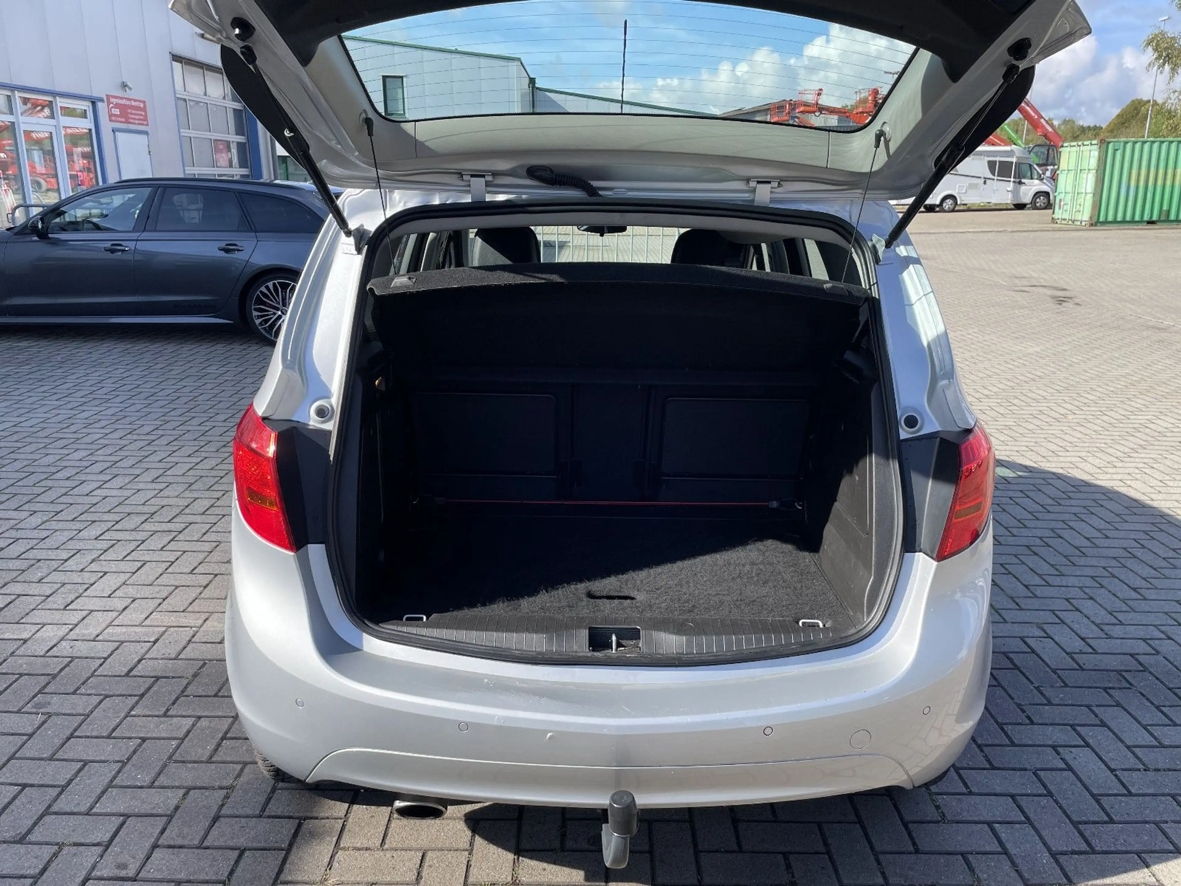 Opel Meriva B Edition Lenkradheizung Automatik — photo 7
