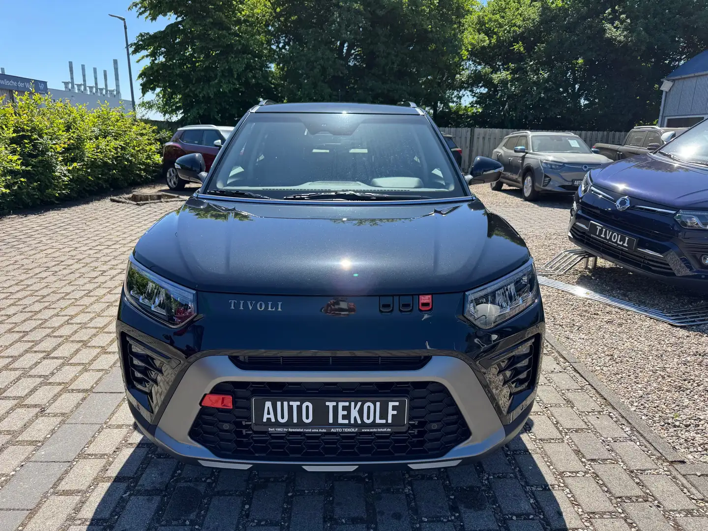 KGM Tivoli LUX Automatik. - Aktion im Autohaus Tekolf. Czarny - 2