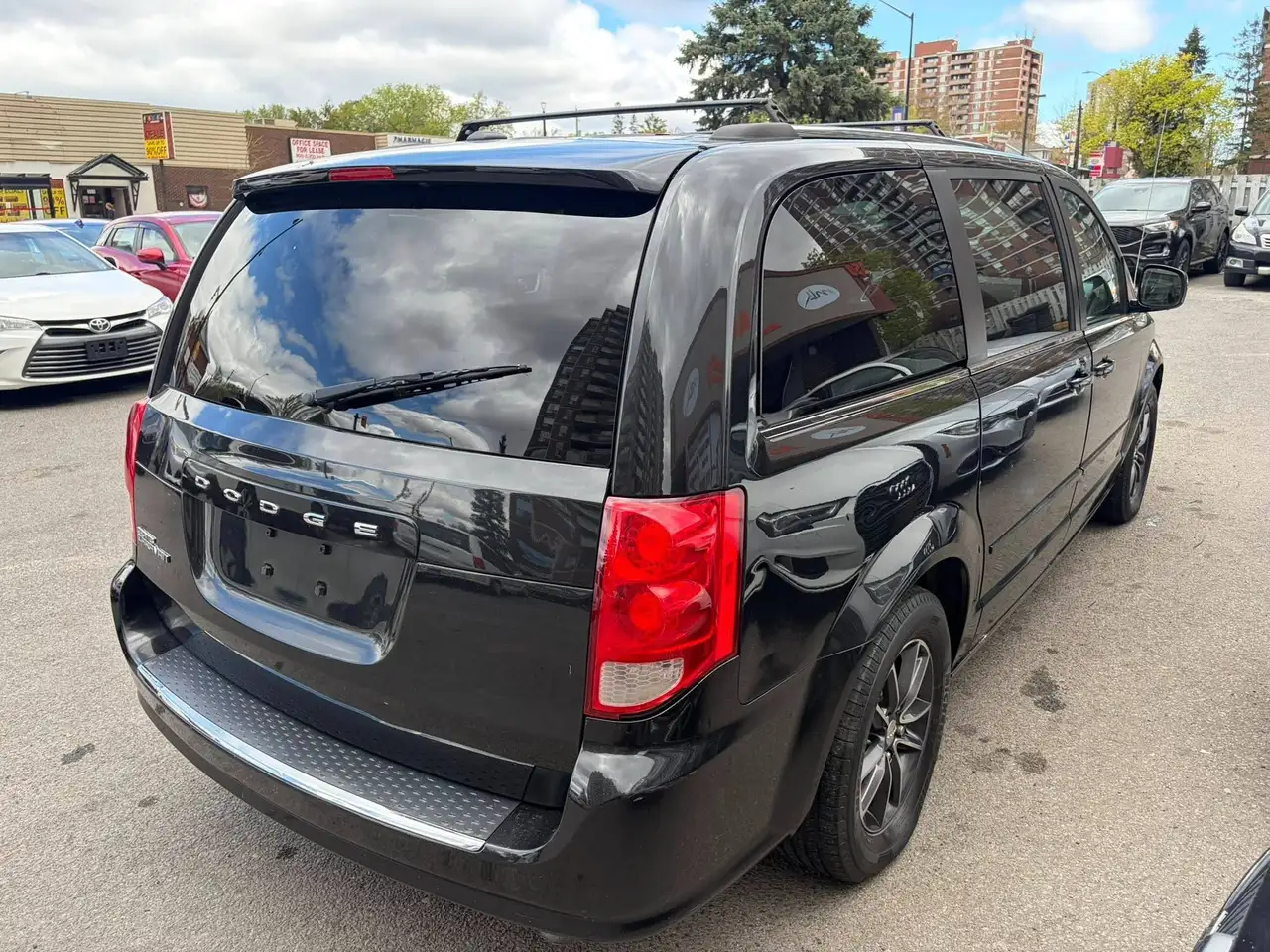 Dodge Grand Caravan снимка Dodge Grand Caravan