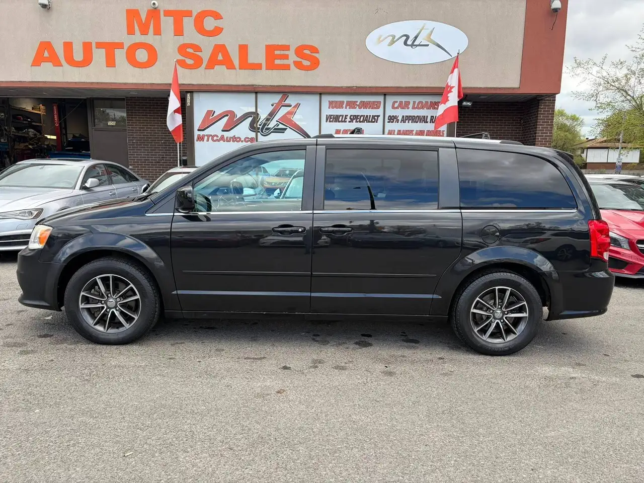Dodge Grand Caravan снимка Dodge Grand Caravan