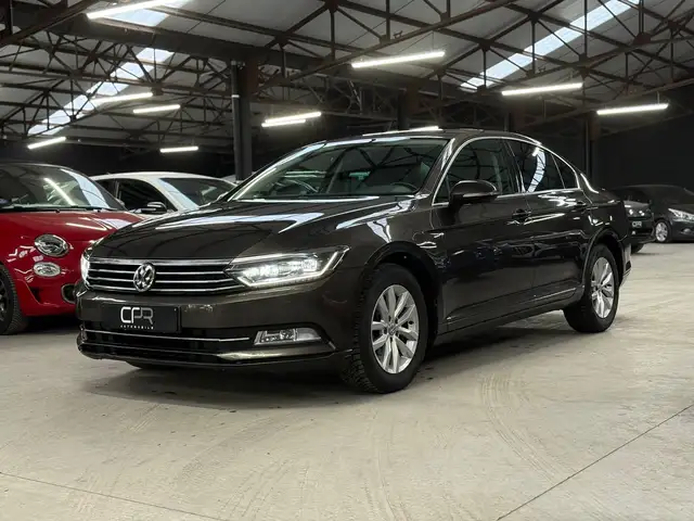 Volkswagen Passat 1.4 TSI * GPS * XENON * CAMERA * CRUISE * RADAR *