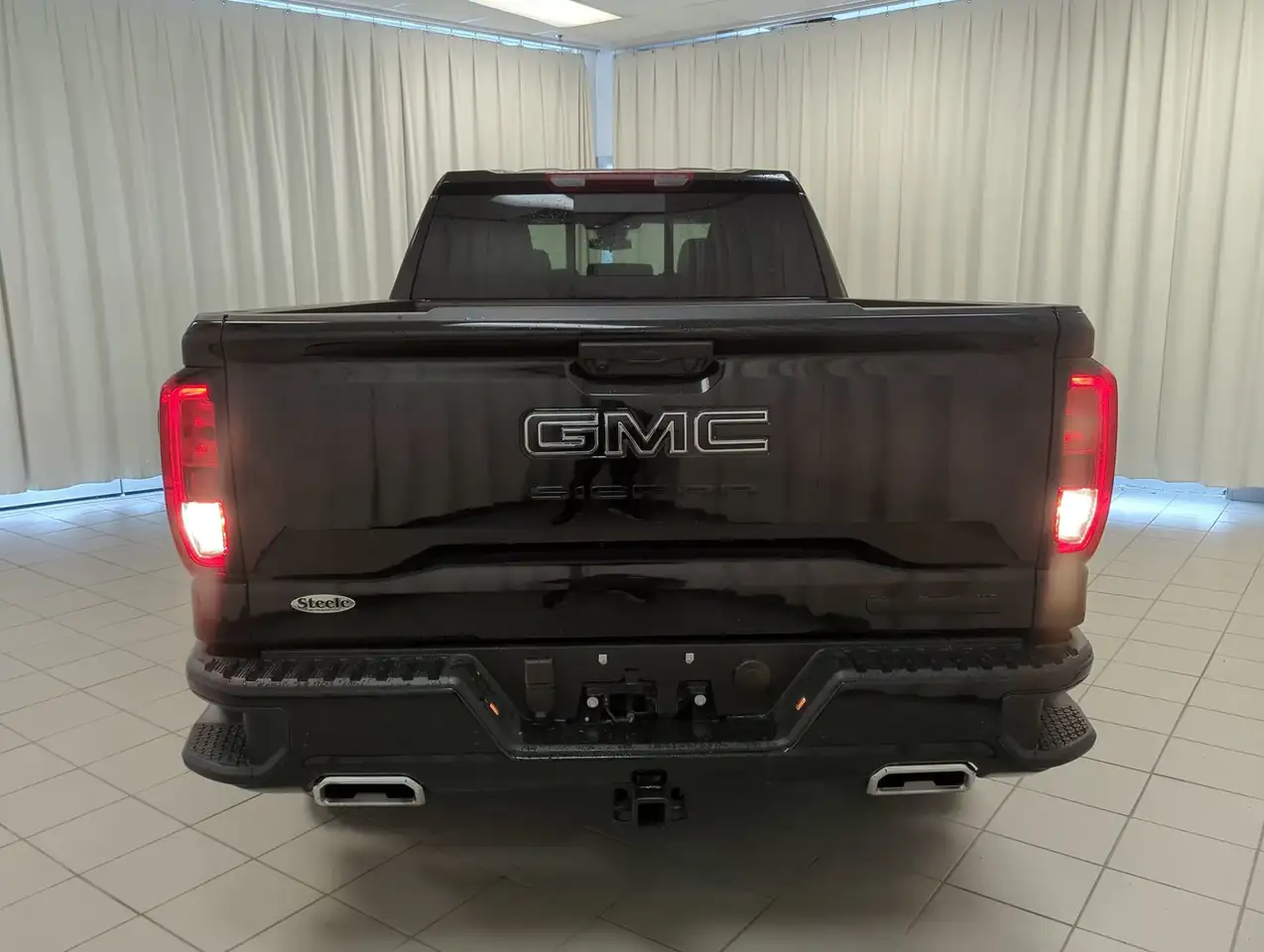 GMC Sierra 1500 снимка GMC Sierra 1500