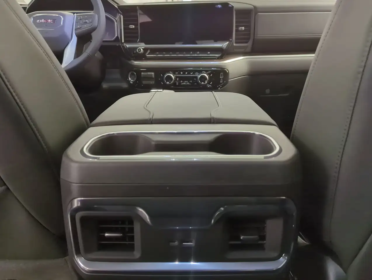 GMC Sierra 1500 снимка GMC Sierra 1500