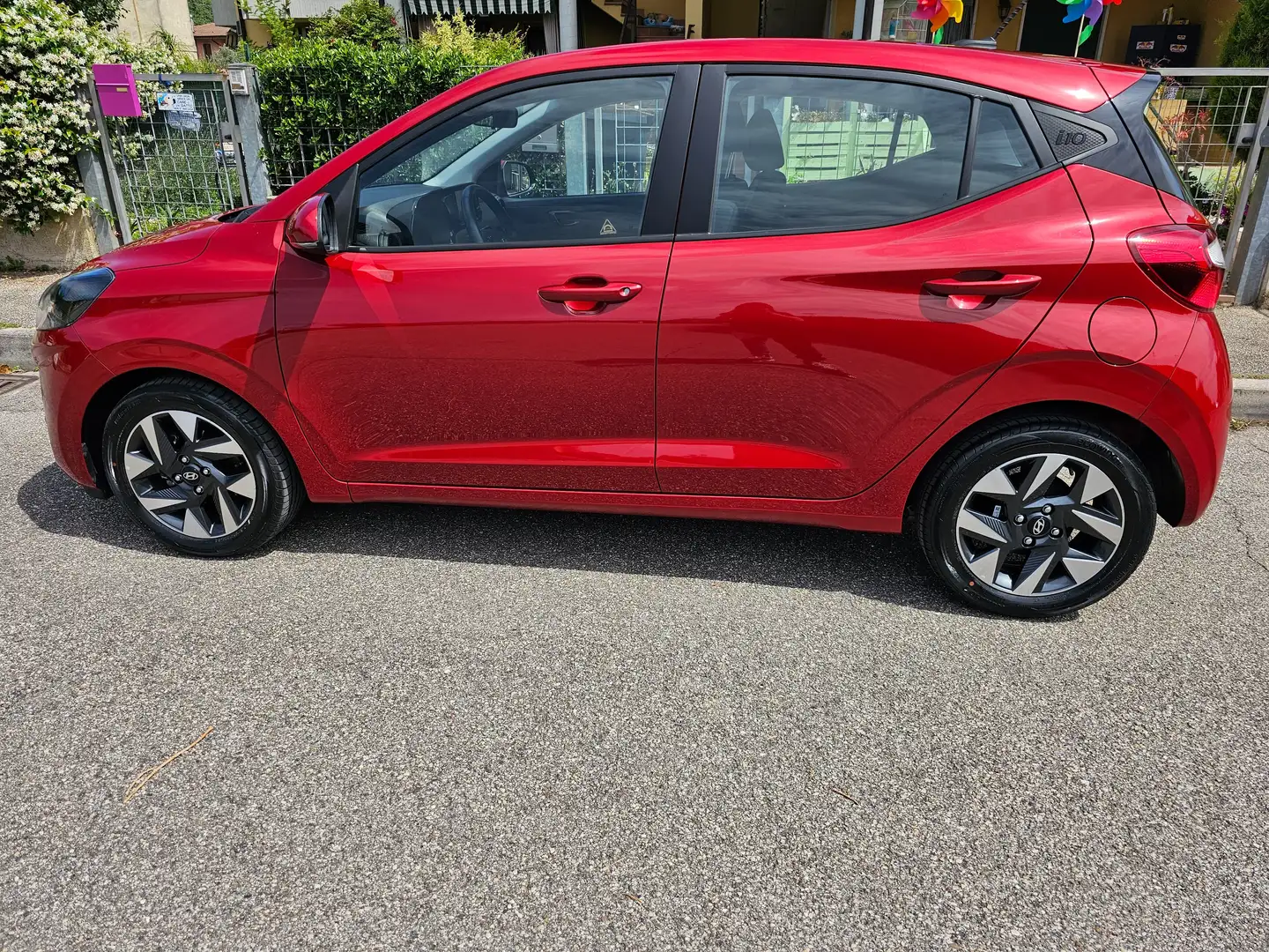 Hyundai i10 i10 III 20231.0 mpi Prime 67cv auto Rosso - 1