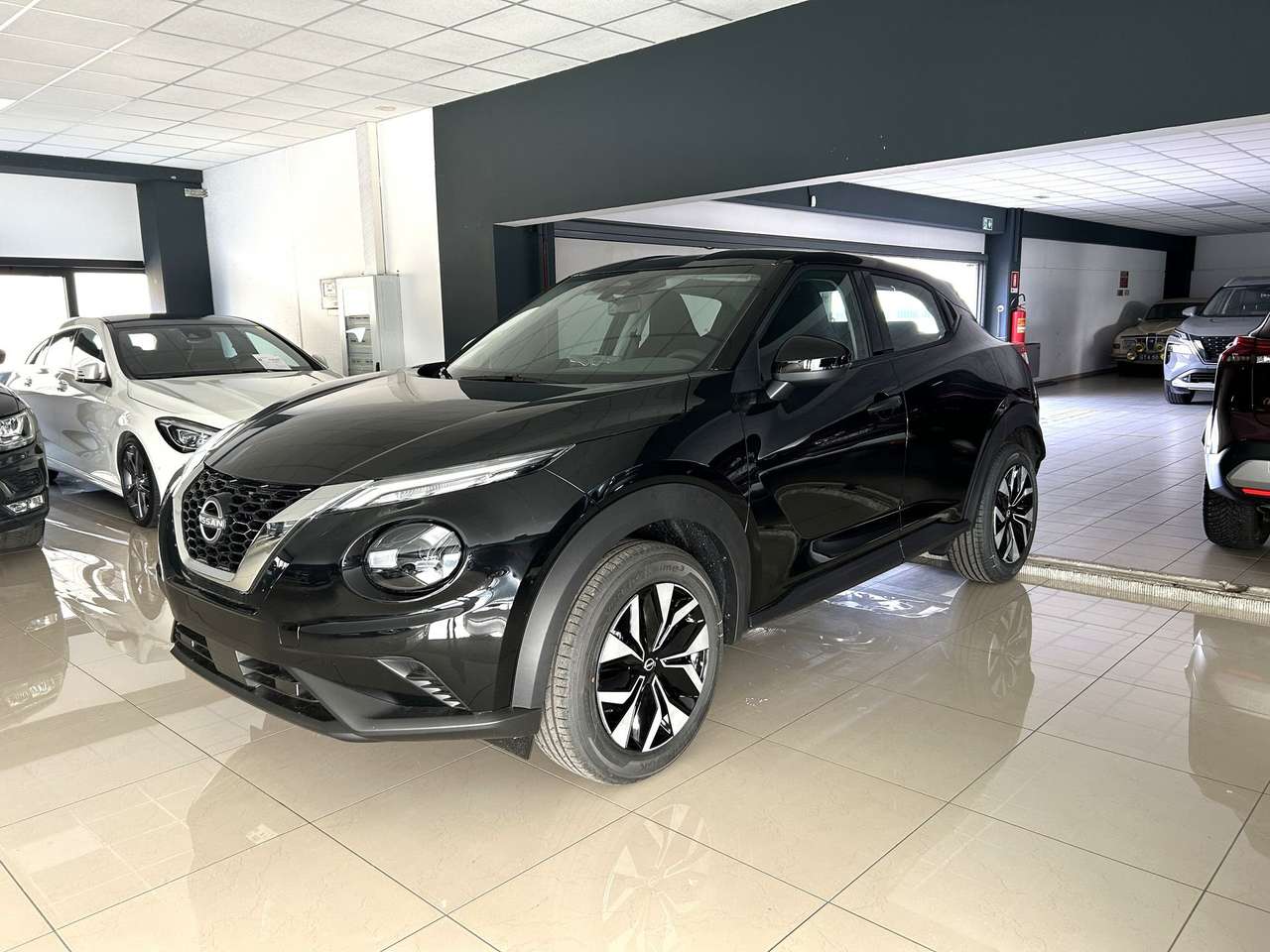 Nissan Juke 1.0 DIG-T 114 CV Acenta Comfort Pack Nuova