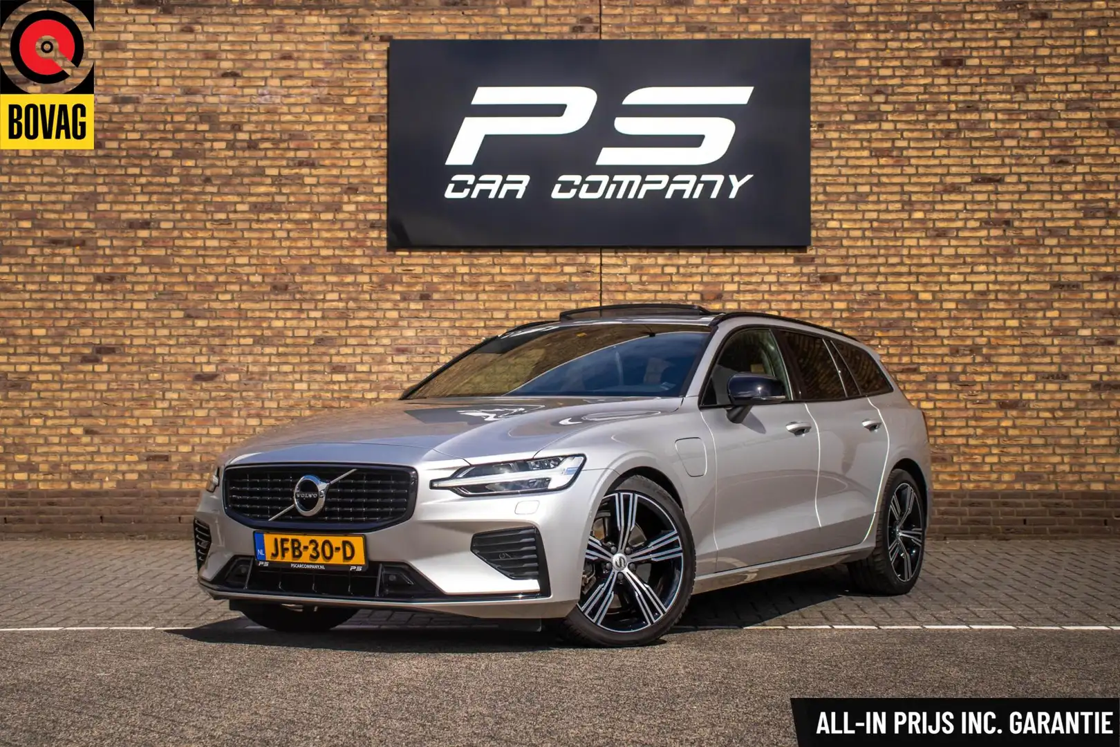 Volvo V60 2.0 T6 Recharge AWD R-Design, Leder, Pano, Bowers Gris - 1