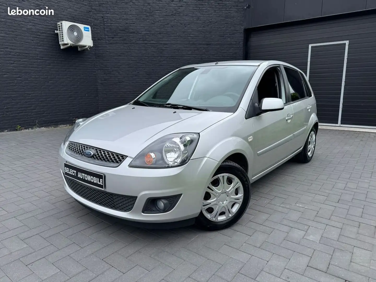Ford Fiesta 1.3 70ch, faible kilométrage , Garanti 3 mois Szürke - 1