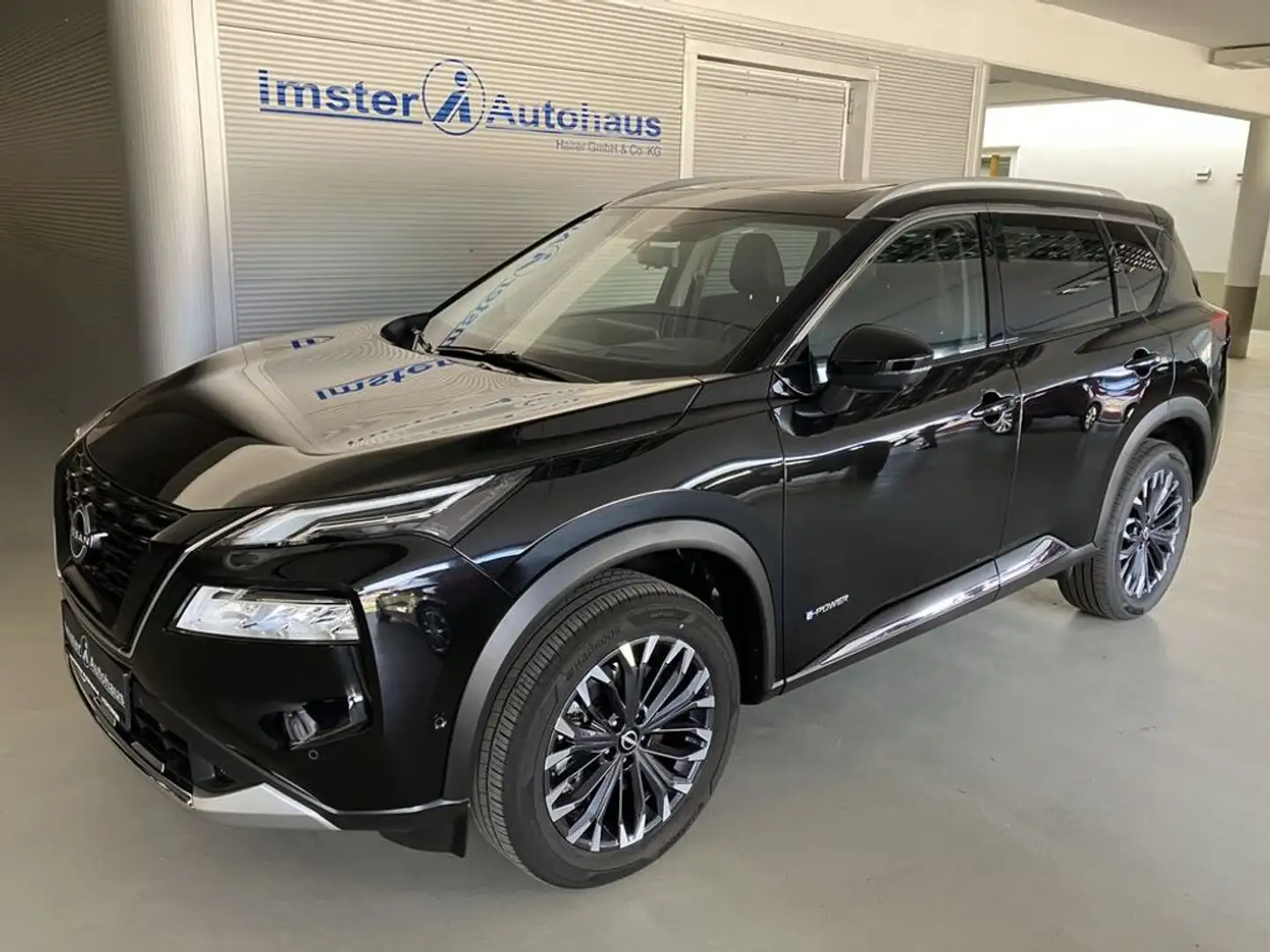 Nissan X-Trail 1,5 VC-T e-Power 4ORCE Allrad Tekna 7stz Schwarz - 1