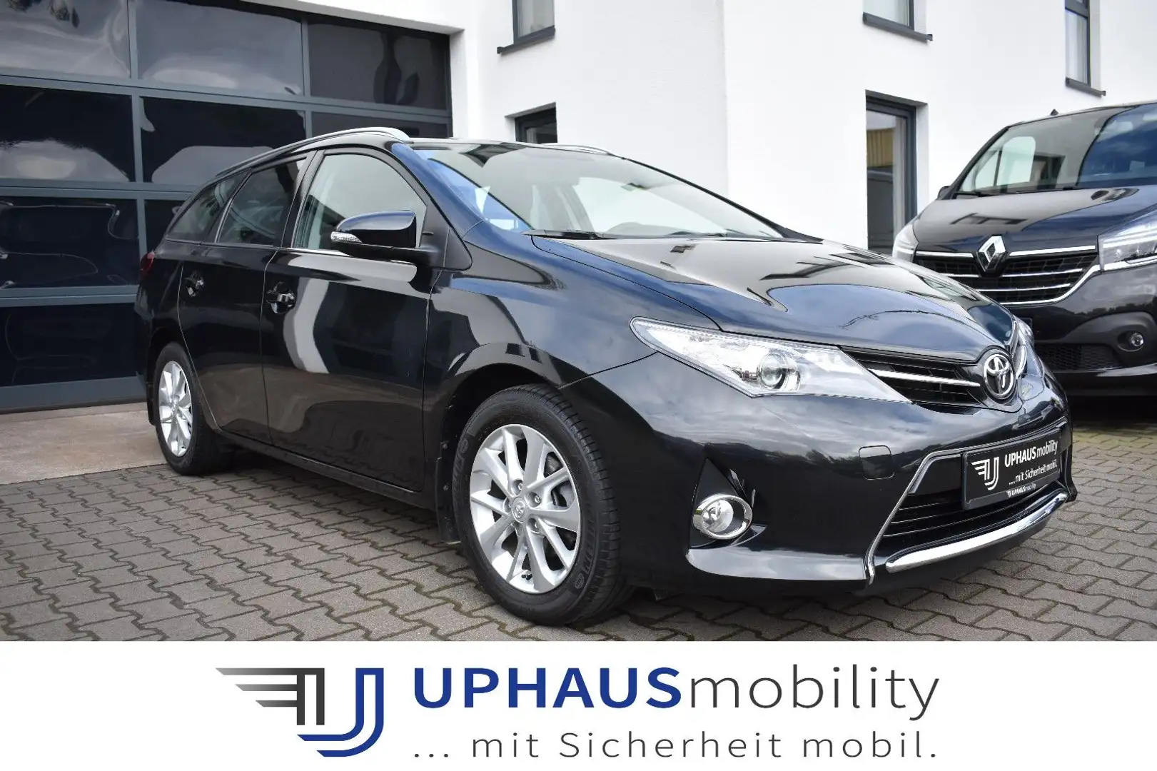 Toyota Auris Touring 1.6 Autom.  Sports Life+ *NAVI*RFK Schwarz - 1