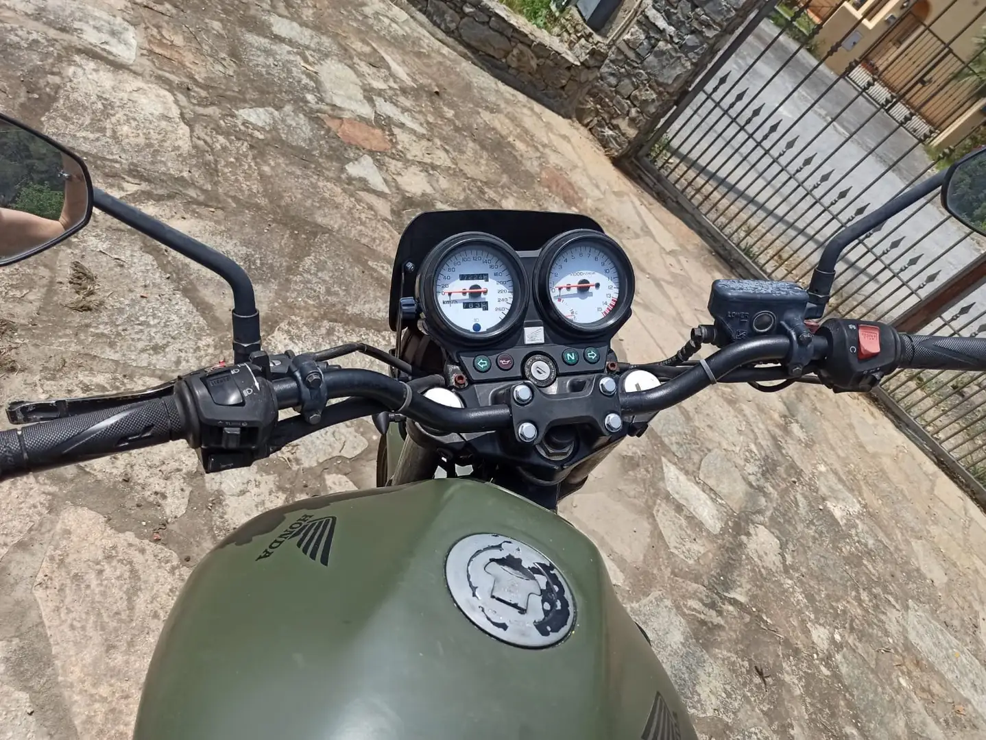 Honda Hornet 600 Verde - 2