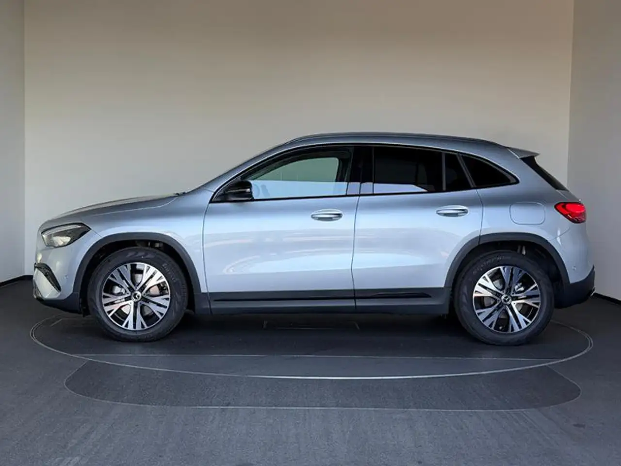 Mercedes-Benz GLA 2026